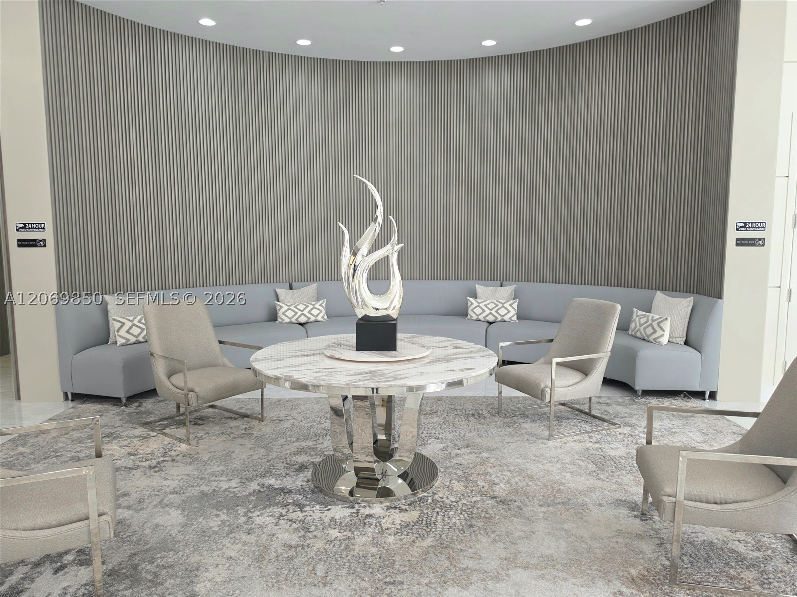 image The Venture at Aventura42