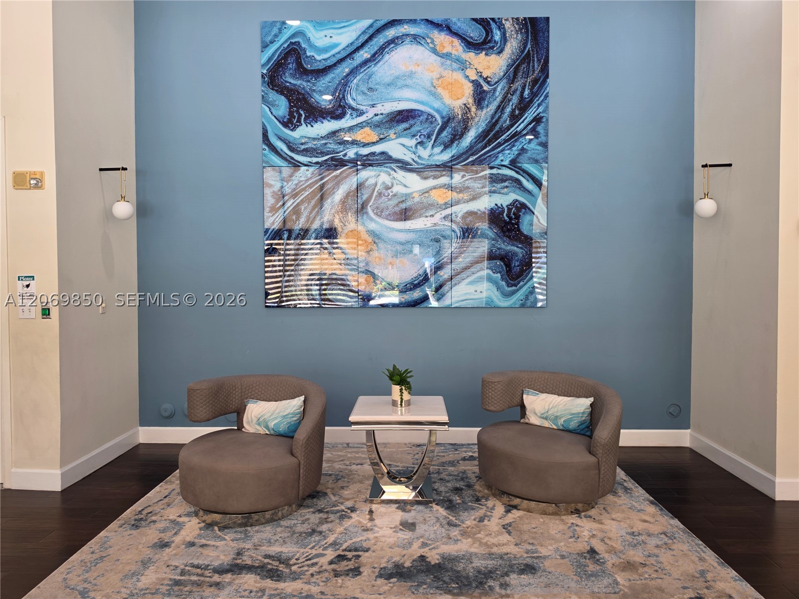 image The Venture at Aventura43