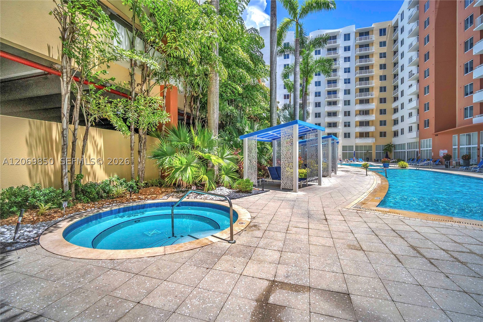 image The Venture at Aventura48