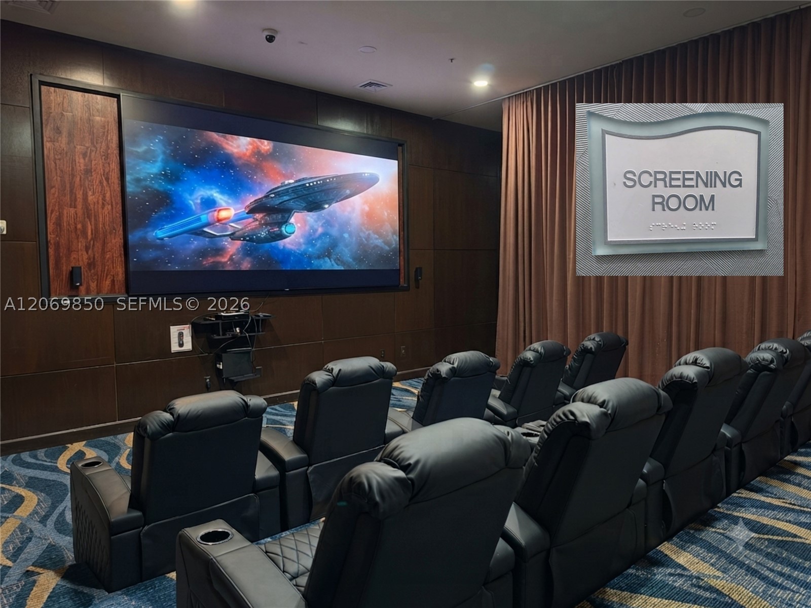 image The Venture at Aventura51