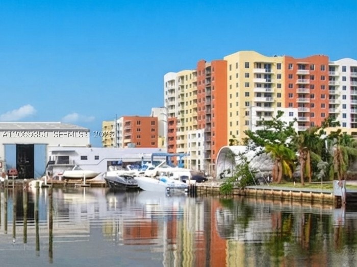 image The Venture at Aventura8