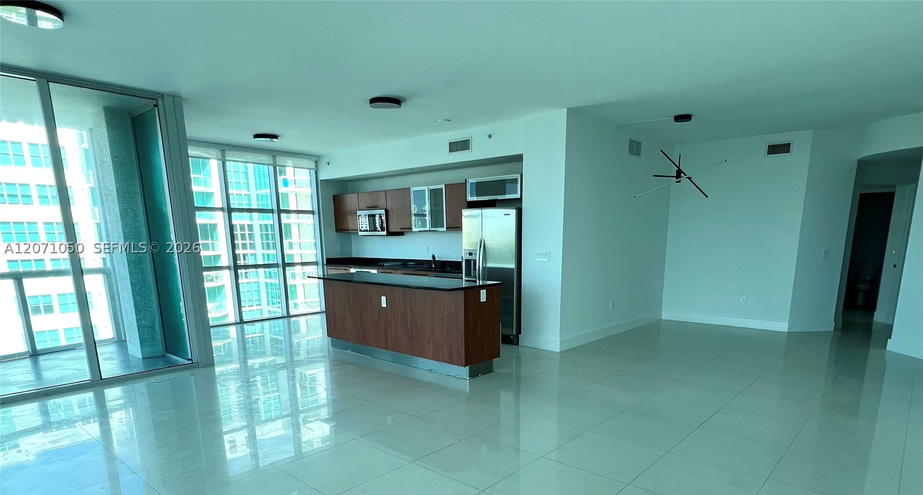 3131 NE 188th St #1-801 Aventura, FL 33180