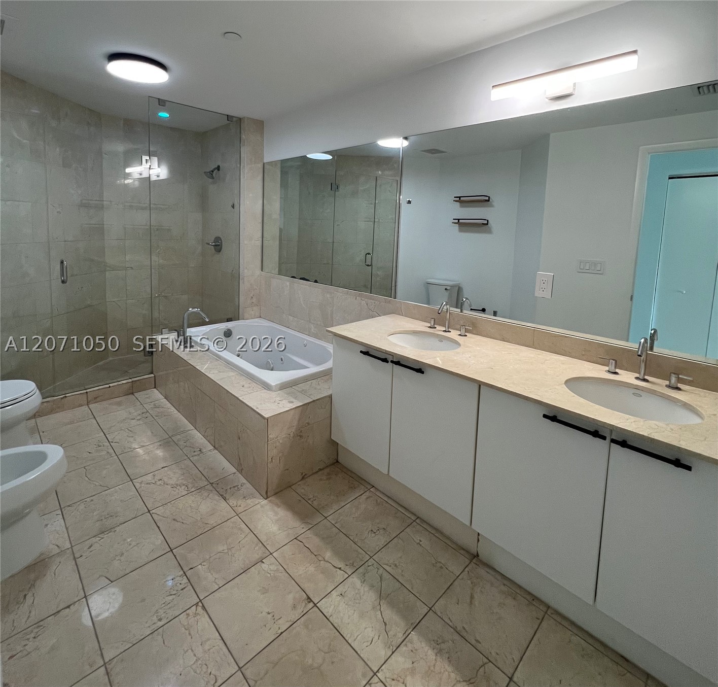 3131 NE 188th St #1-801 Aventura, FL 33180