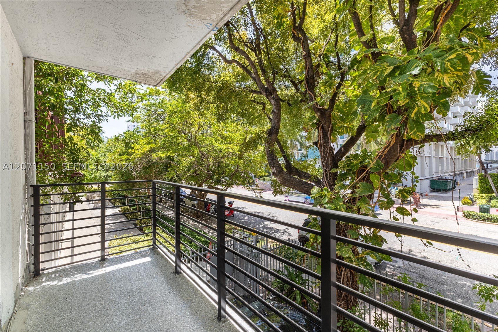 1225 West Ave #201