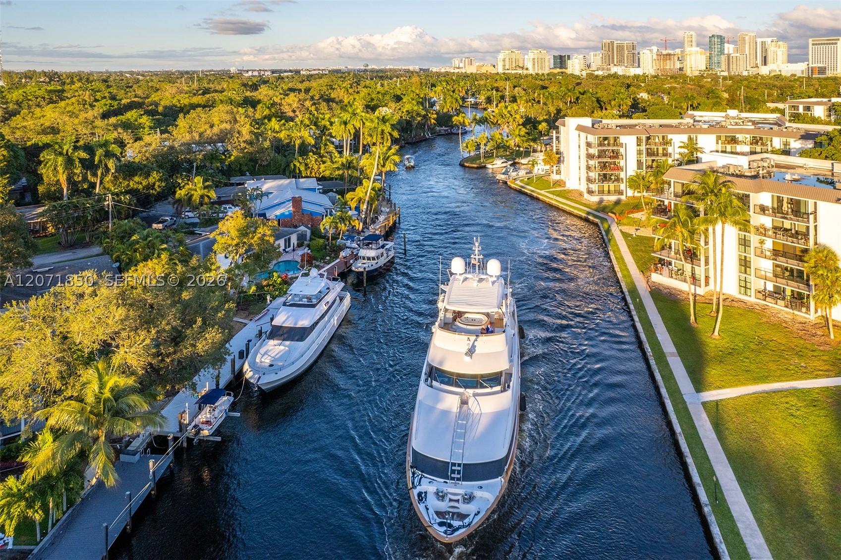 1030 SW 14th Ter Fort Lauderdale, FL 33312