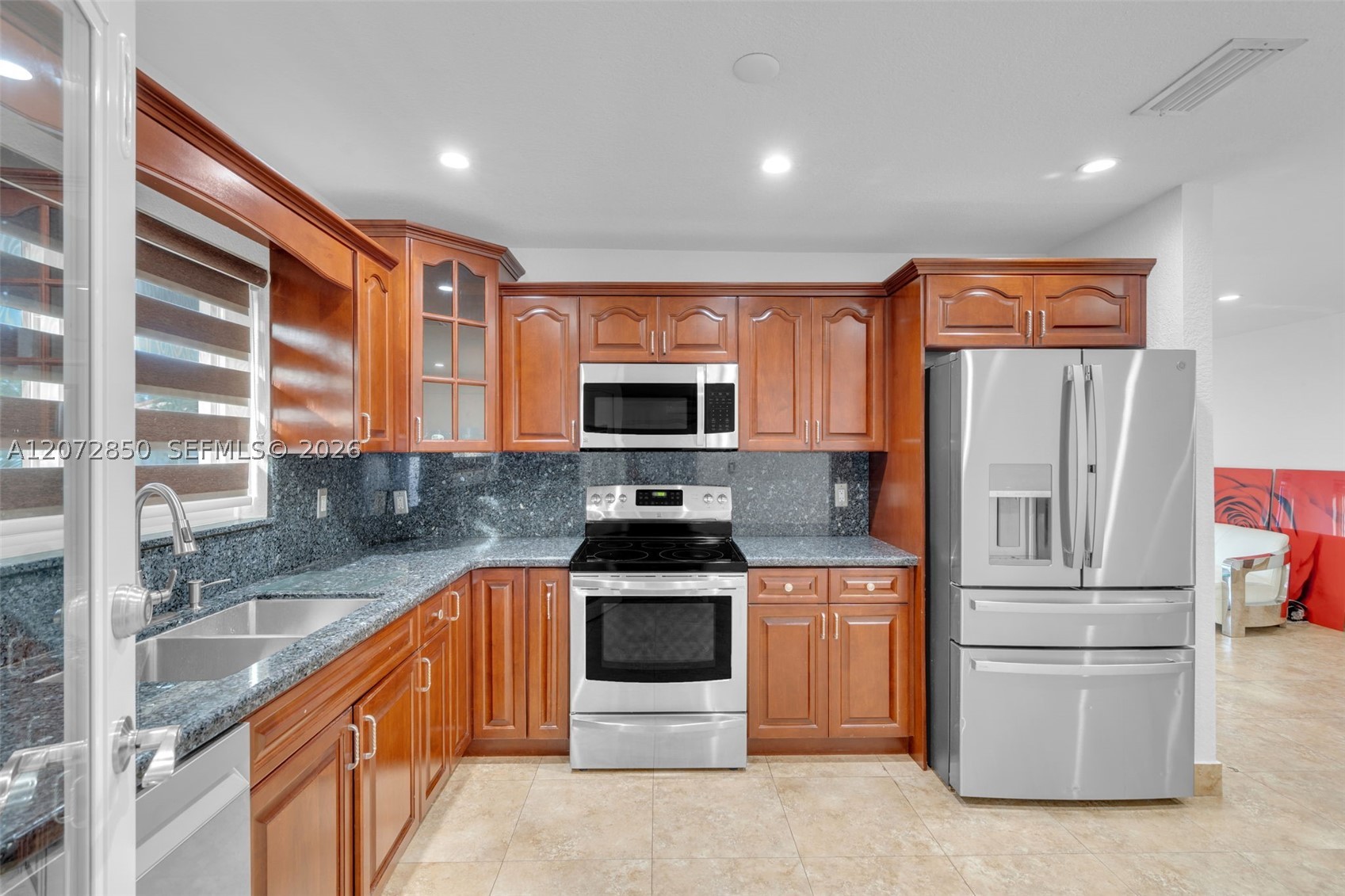 5330 SW 7th St Miami, FL 33134