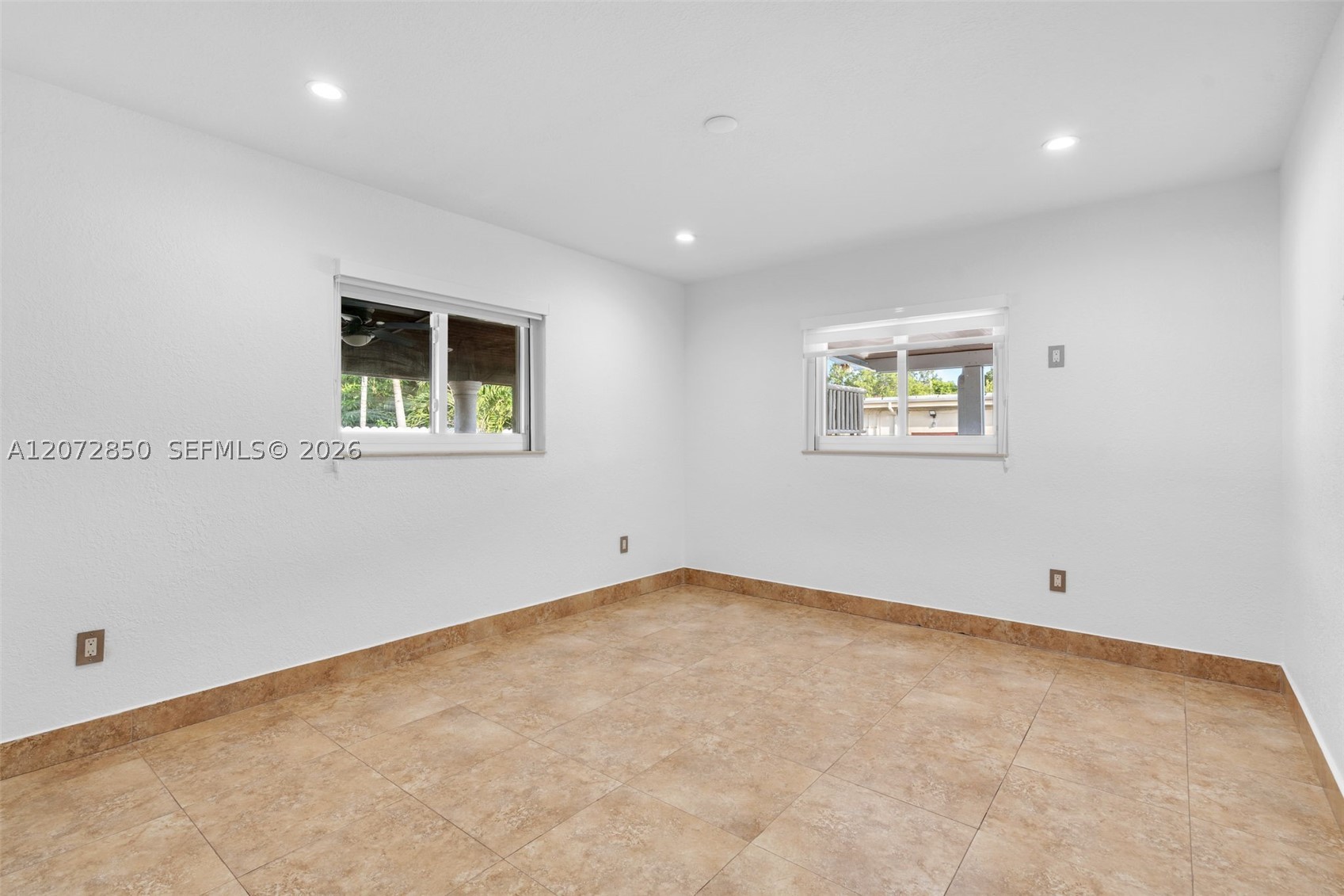 5330 SW 7th St Miami, FL 33134