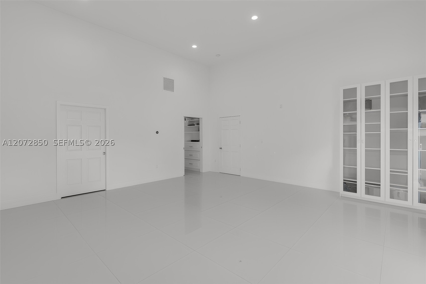5330 SW 7th St Miami, FL 33134
