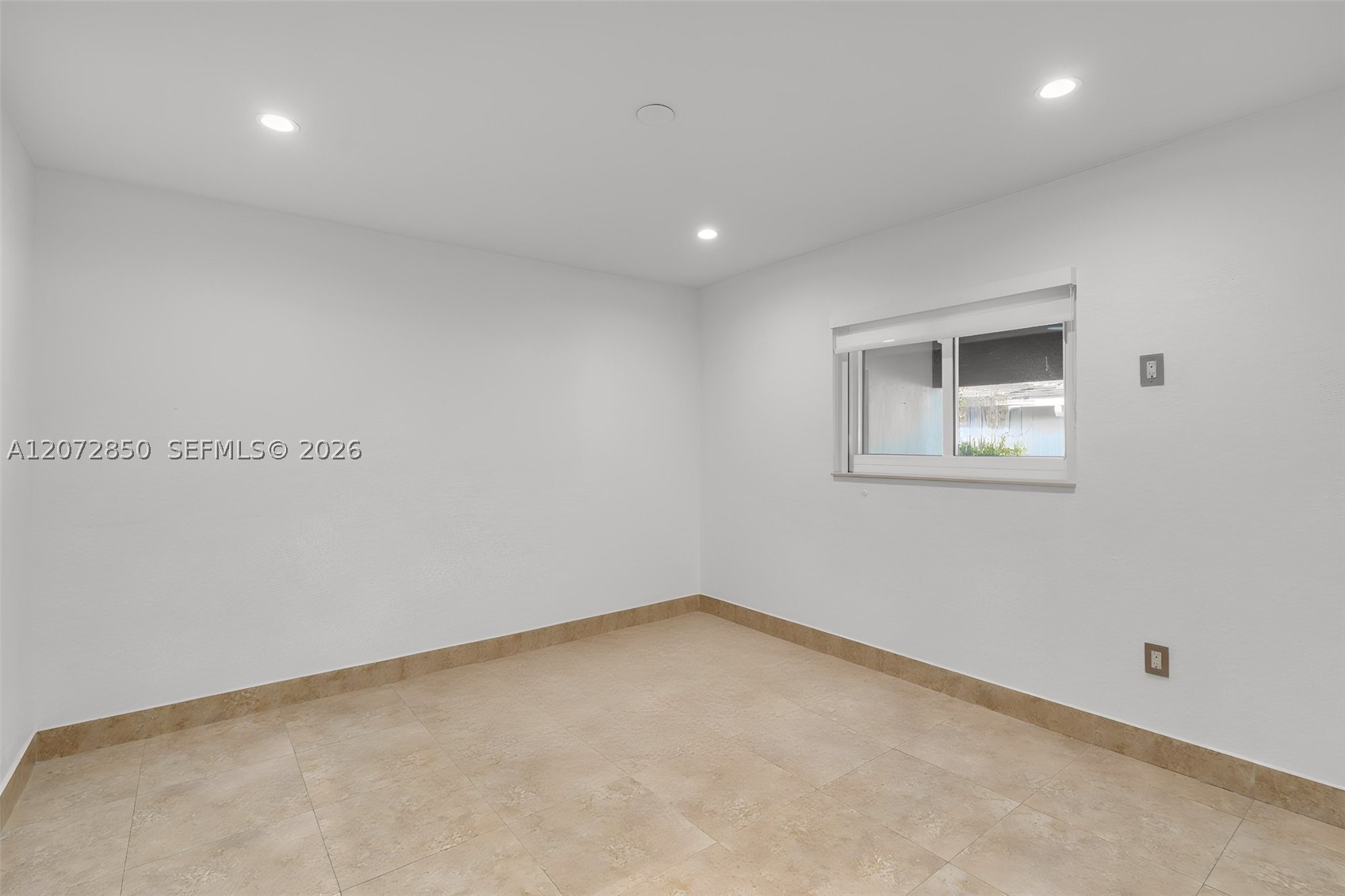 5330 SW 7th St Miami, FL 33134