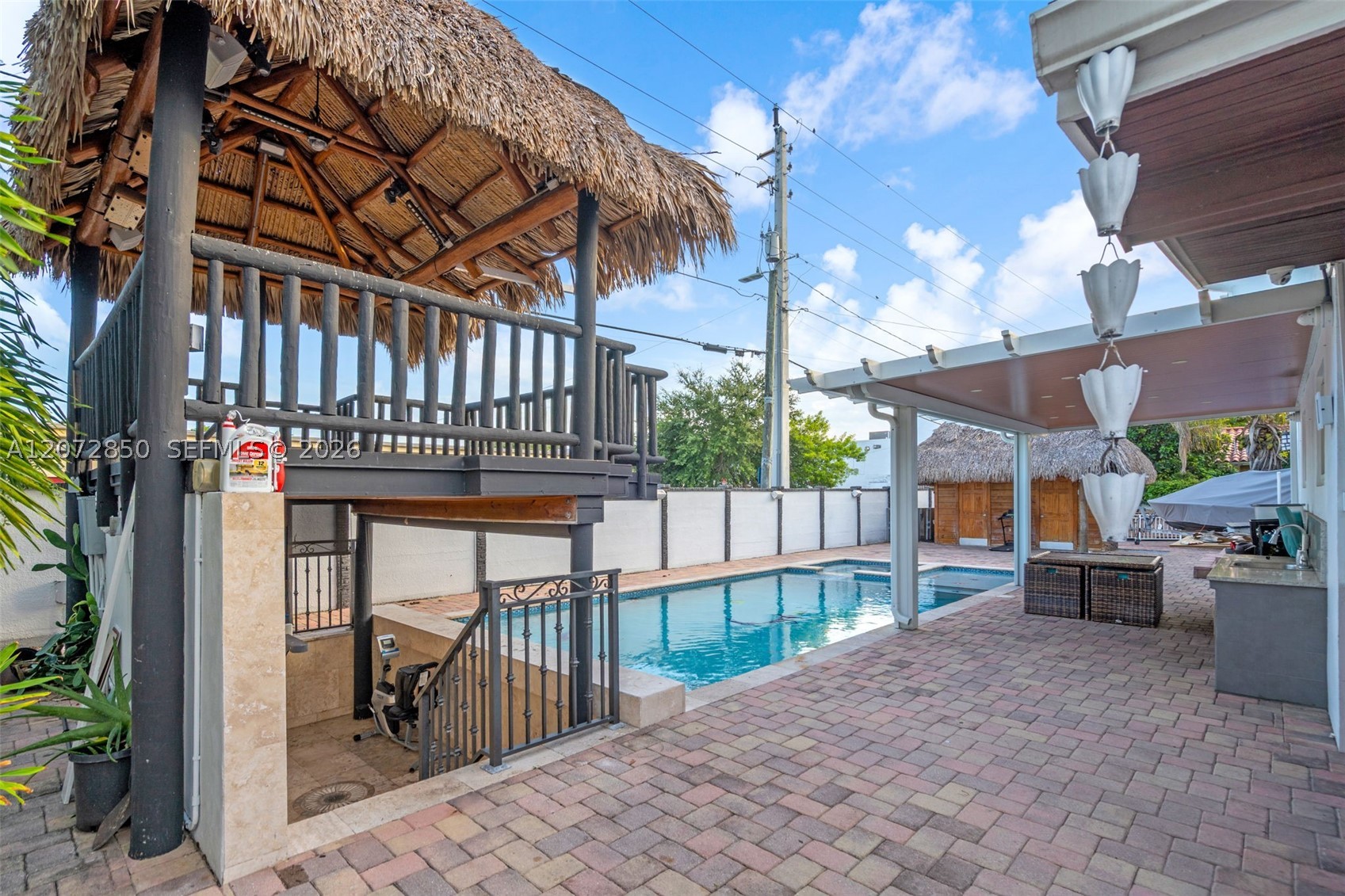 5330 SW 7th St Miami, FL 33134