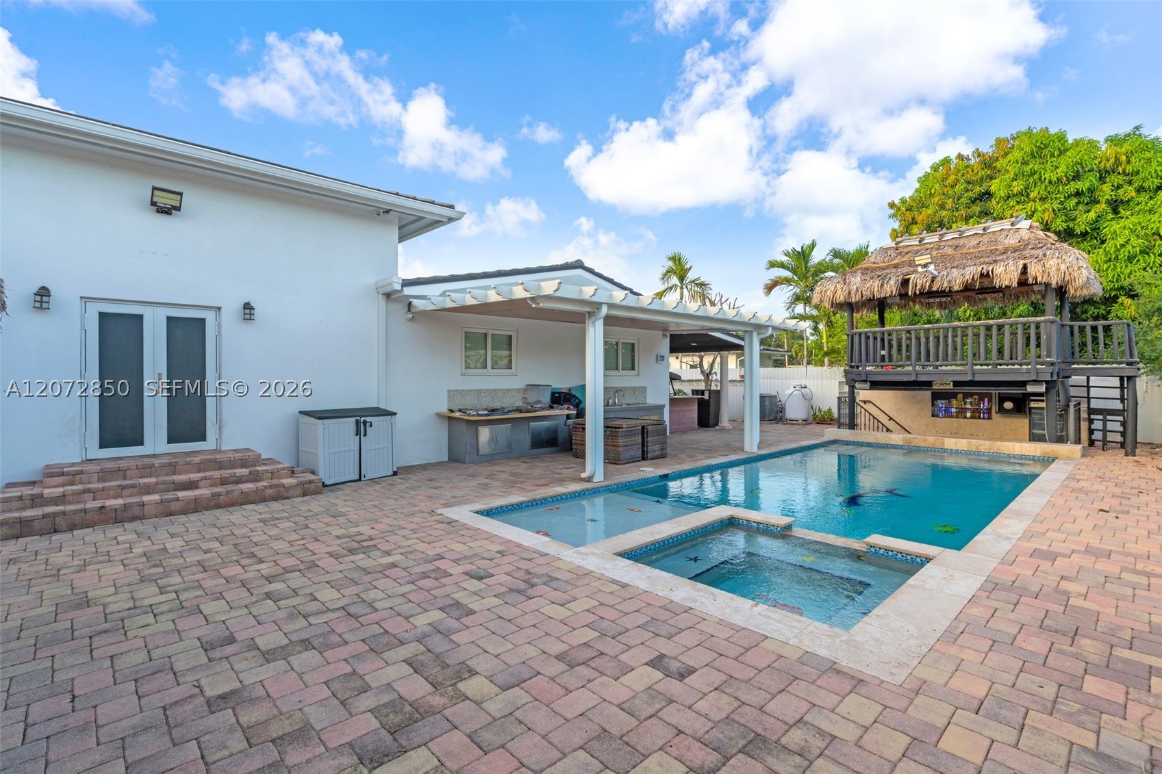 5330 SW 7th St Miami, FL 33134