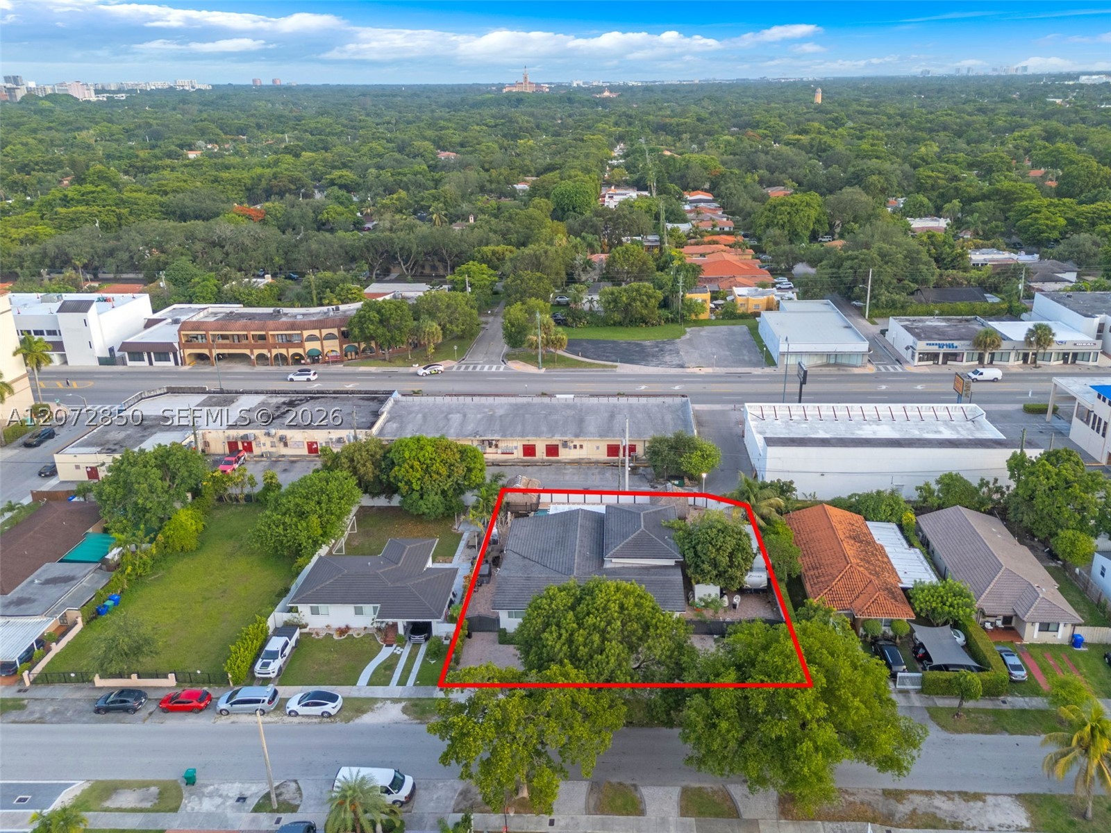 5330 SW 7th St Miami, FL 33134