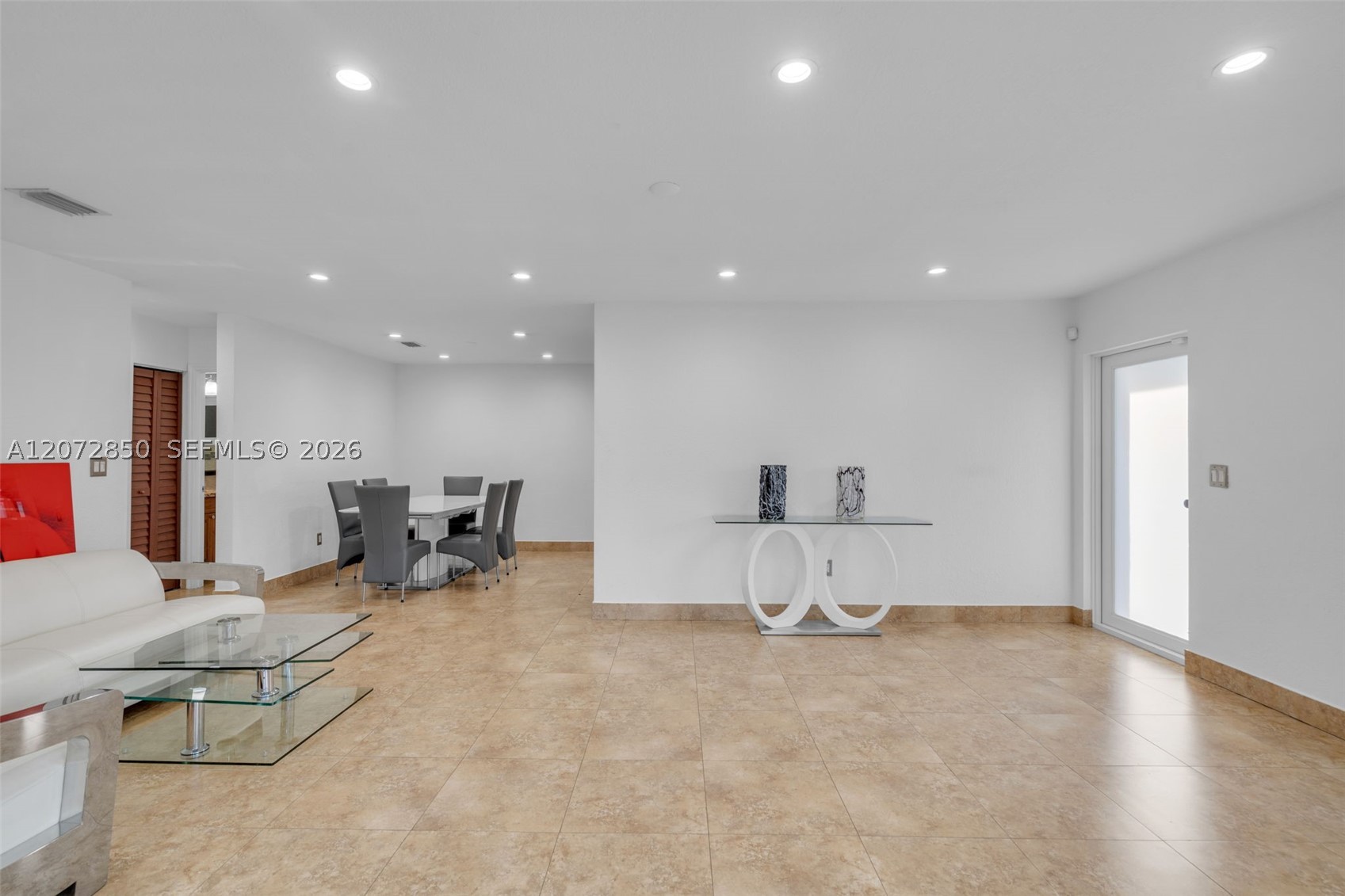 5330 SW 7th St Miami, FL 33134