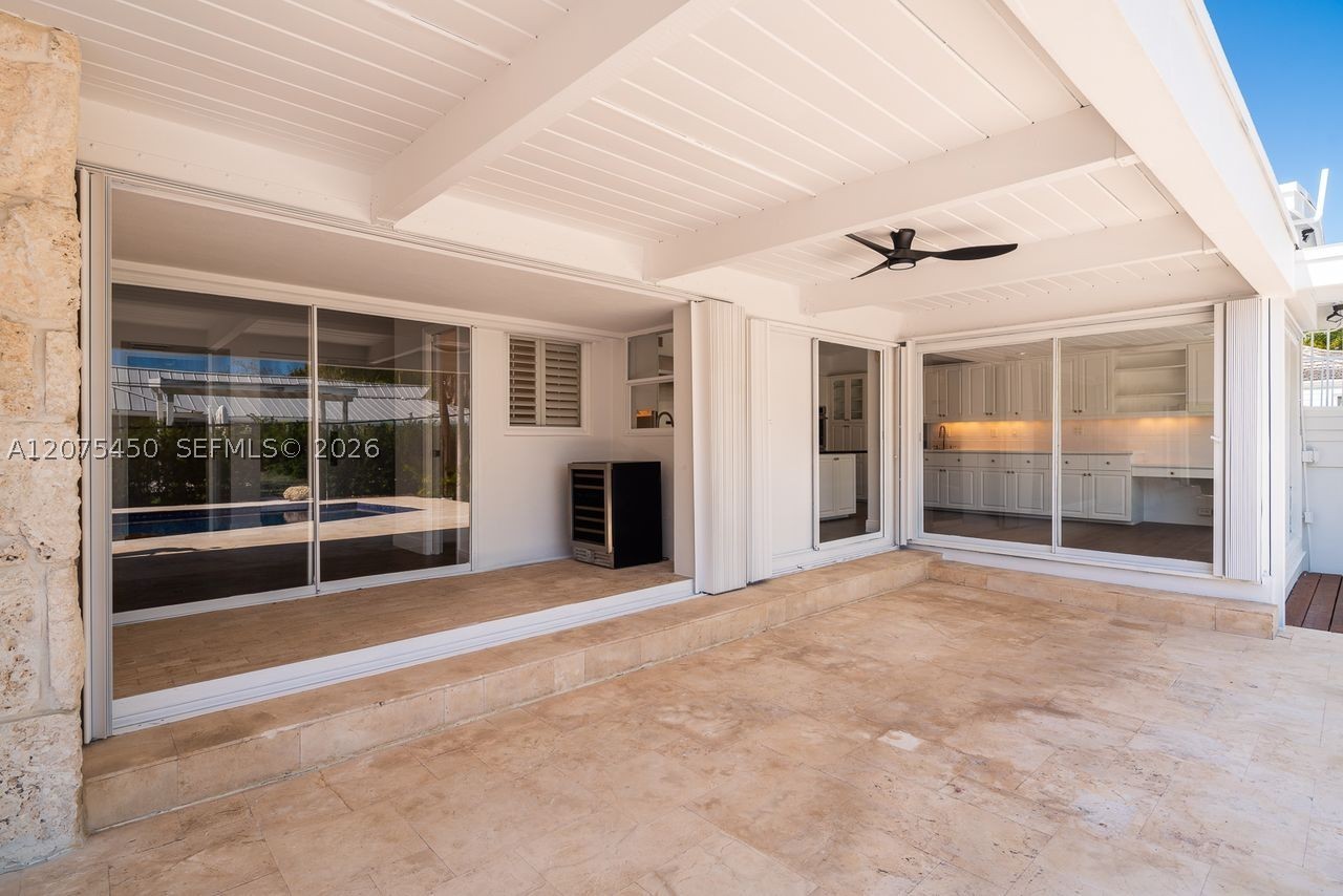 669 S Mashta Dr Key Biscayne, FL 33149