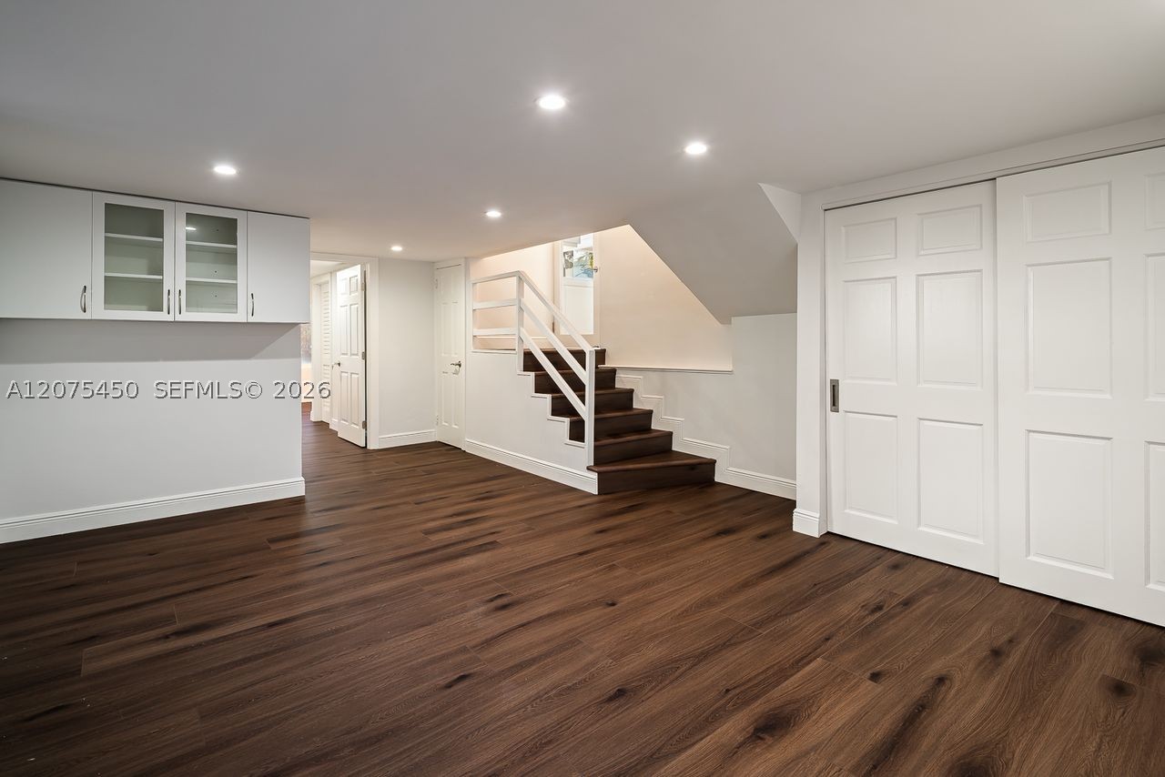 669 S Mashta Dr Key Biscayne, FL 33149