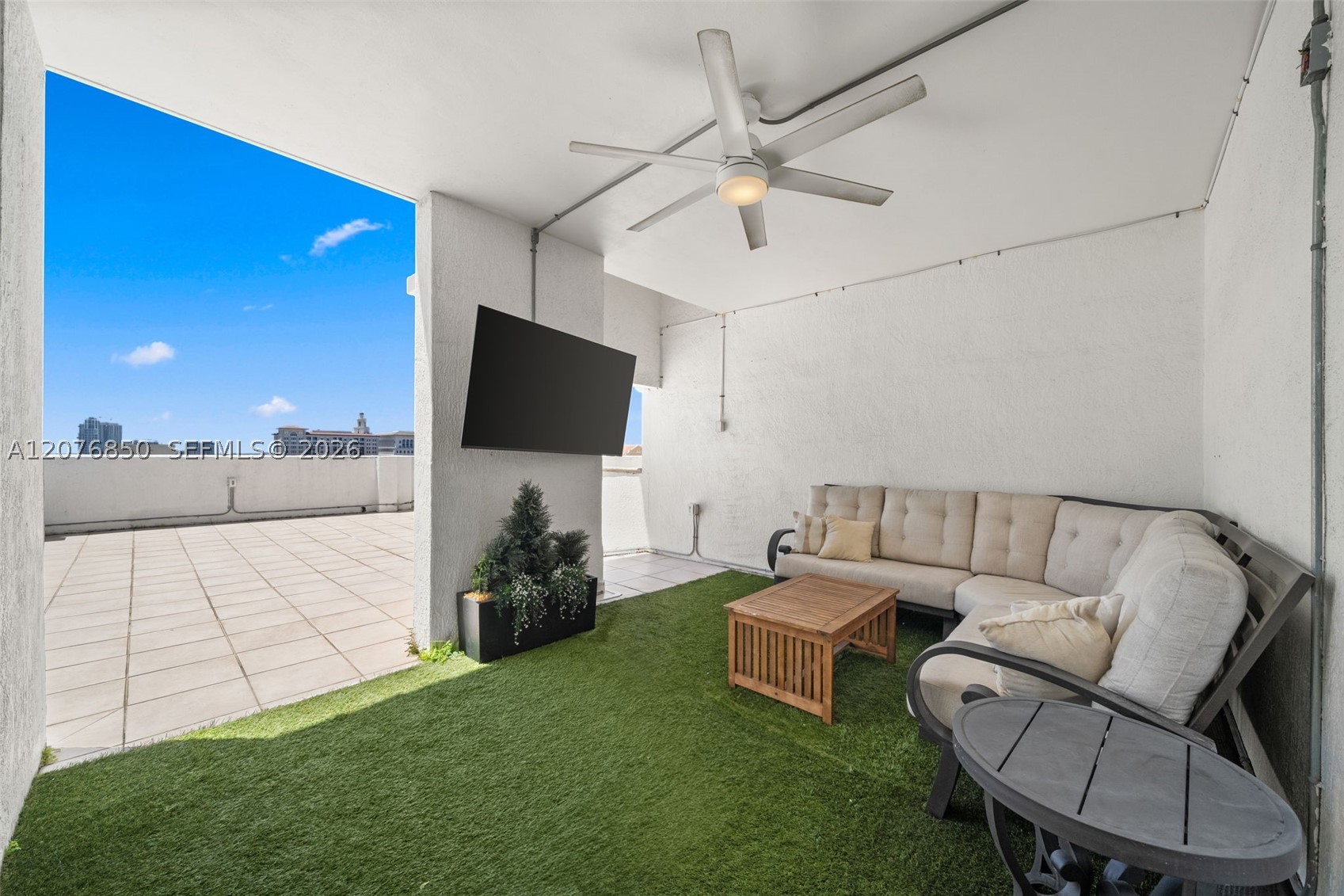 10 Aragon Ave #1602 Coral Gables, FL 33134
