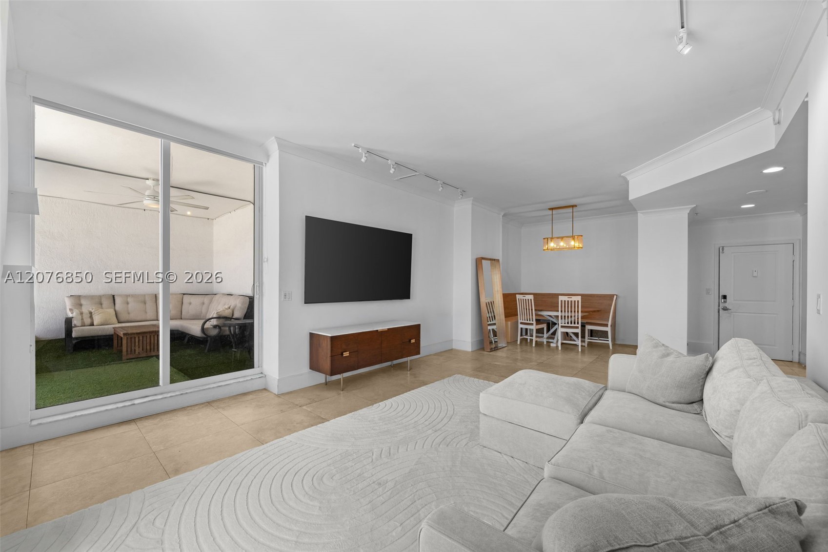 10 Aragon Ave #1602 Coral Gables, FL 33134
