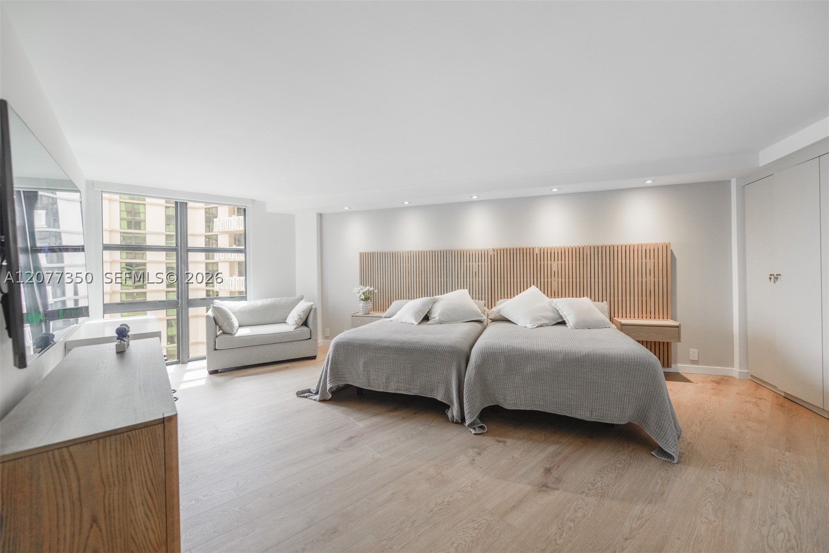 image Towers of Key Biscayne12