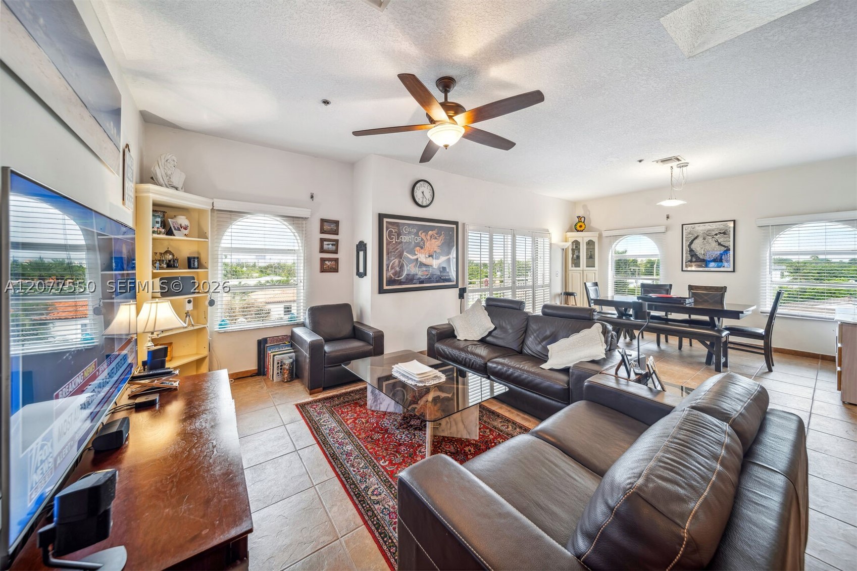 9008 Collins Ave #402