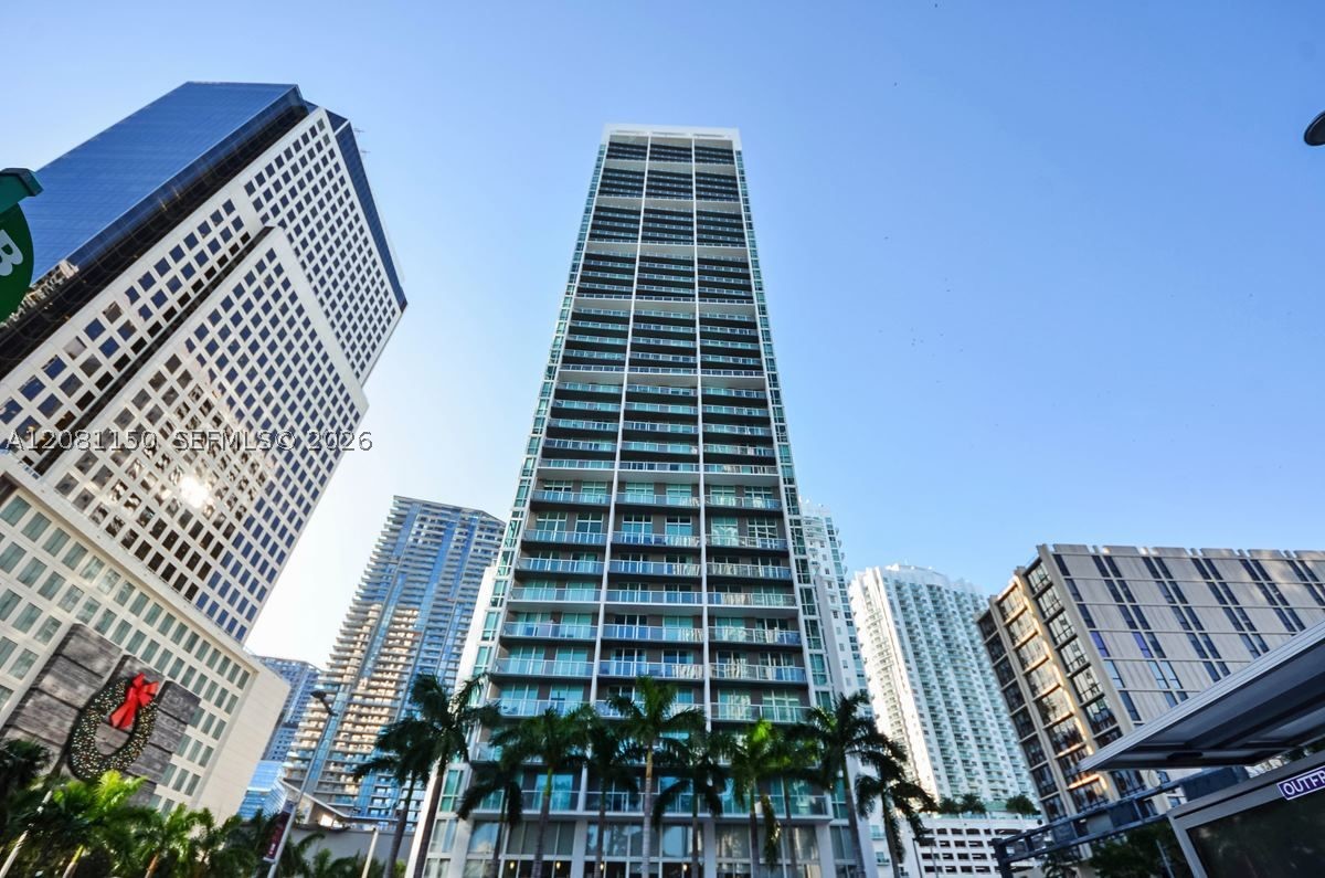 500 Brickell Ave #3000