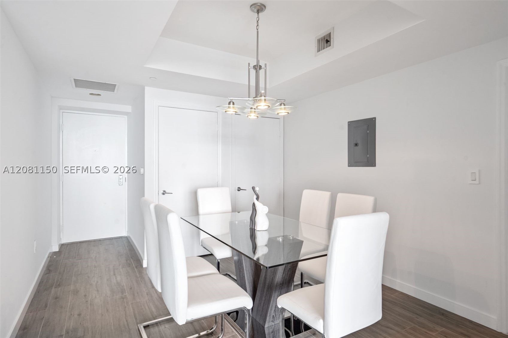 image 500 Brickell East8