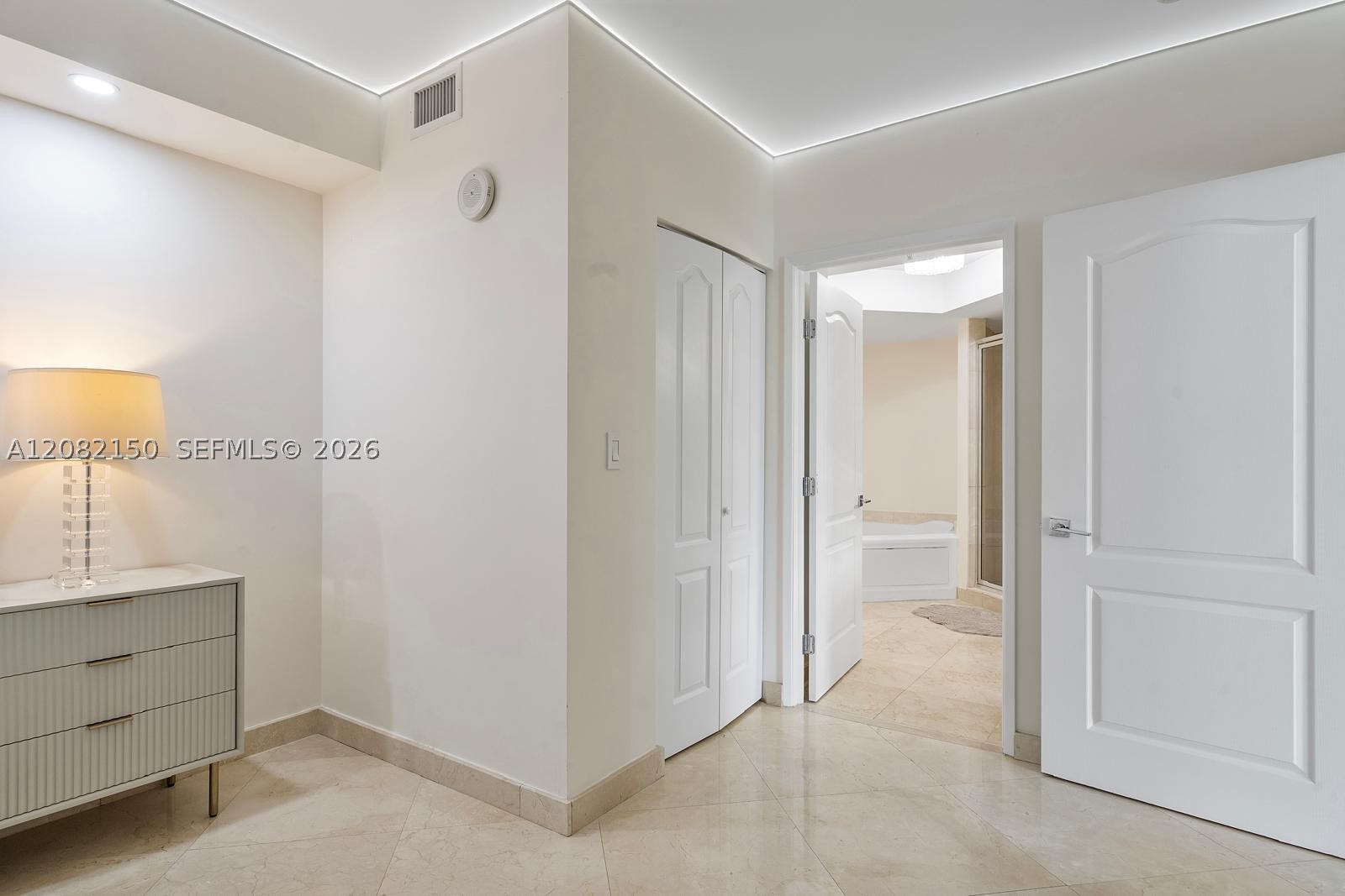 17555 Atlantic Blvd #508 Sunny Isles Beach, FL 33160