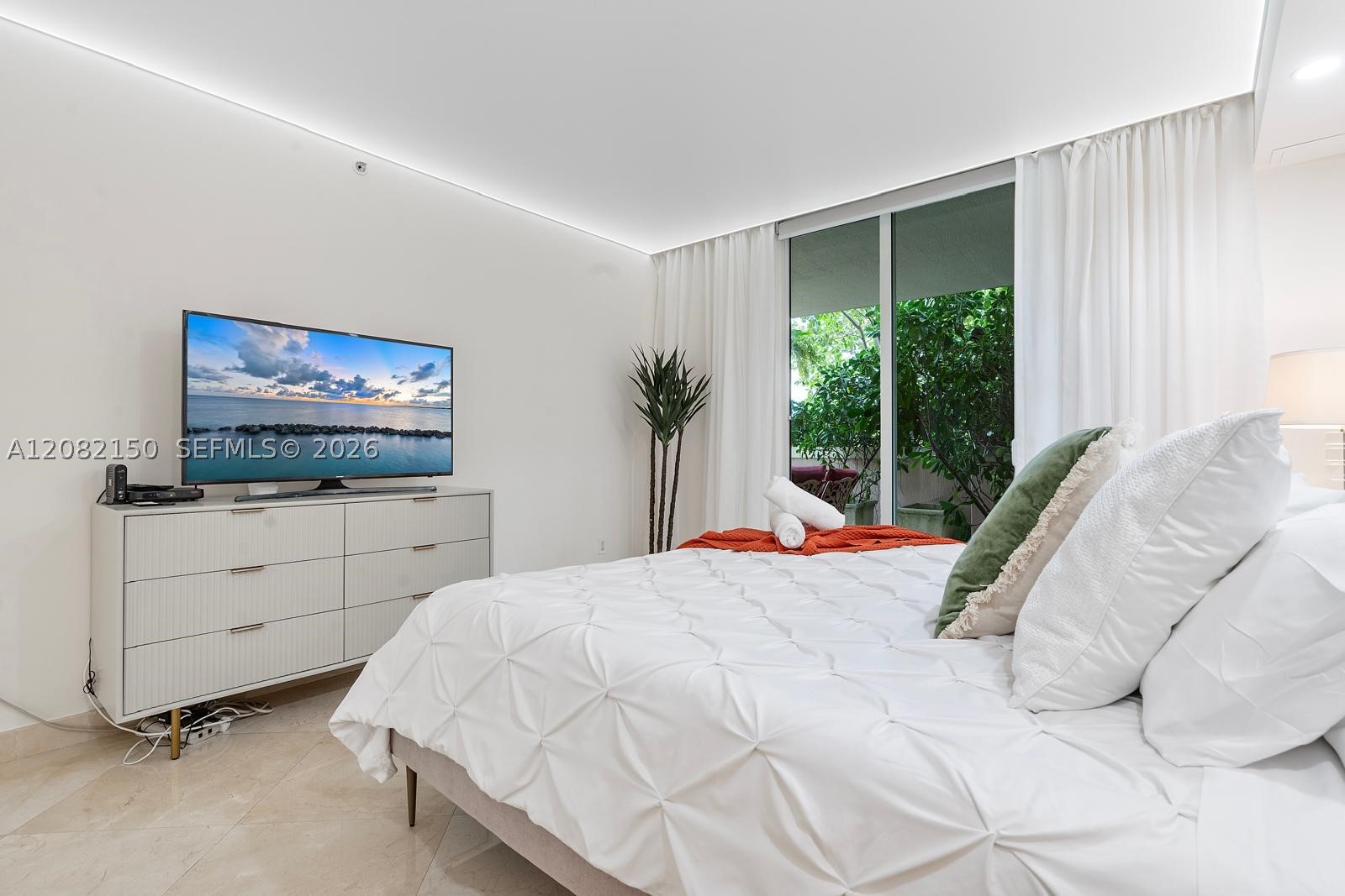 17555 Atlantic Blvd #508 Sunny Isles Beach, FL 33160