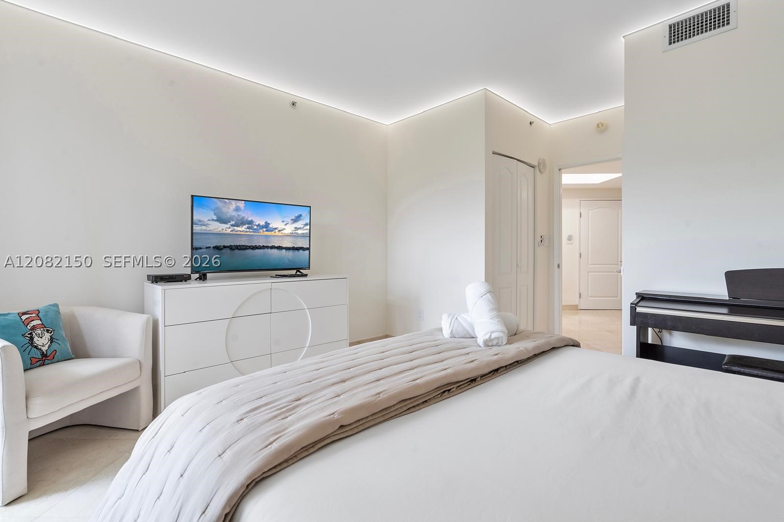 17555 Atlantic Blvd #508 Sunny Isles Beach, FL 33160