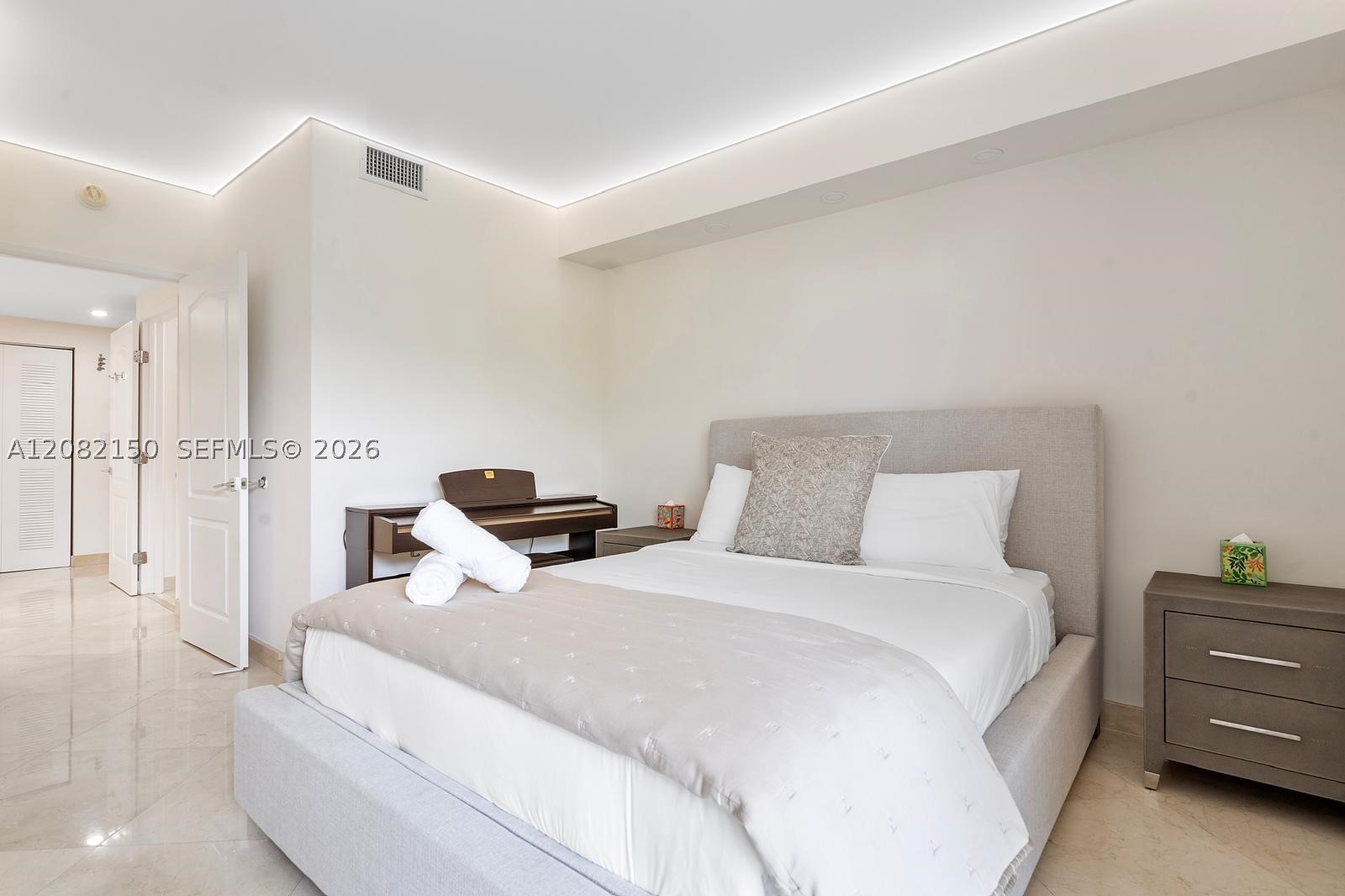 17555 Atlantic Blvd #508 Sunny Isles Beach, FL 33160