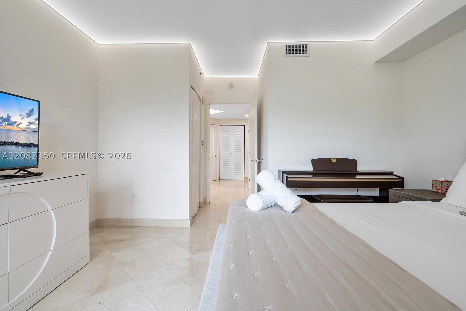 17555 Atlantic Blvd #508 Sunny Isles Beach, FL 33160