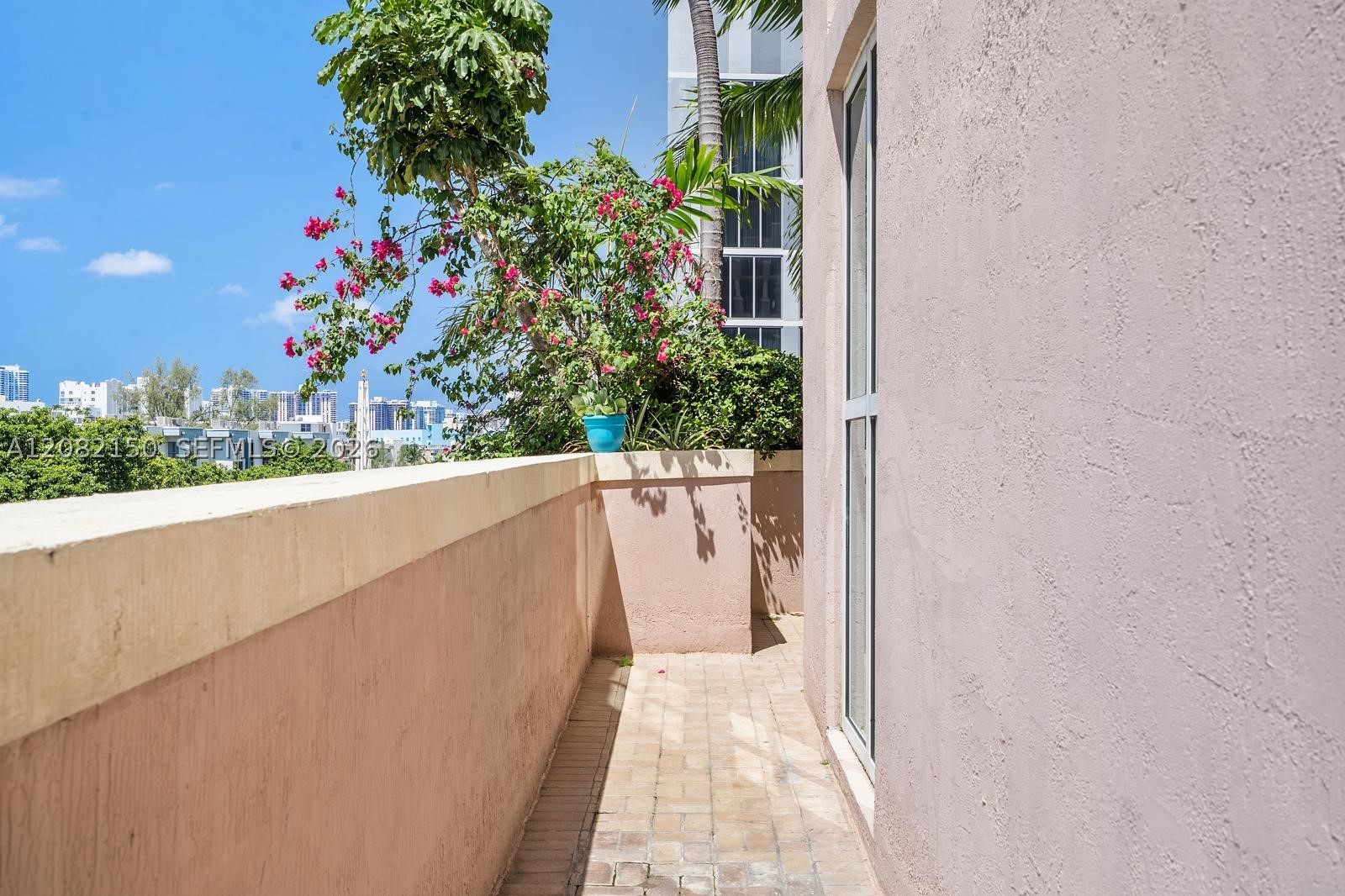 17555 Atlantic Blvd #508 Sunny Isles Beach, FL 33160