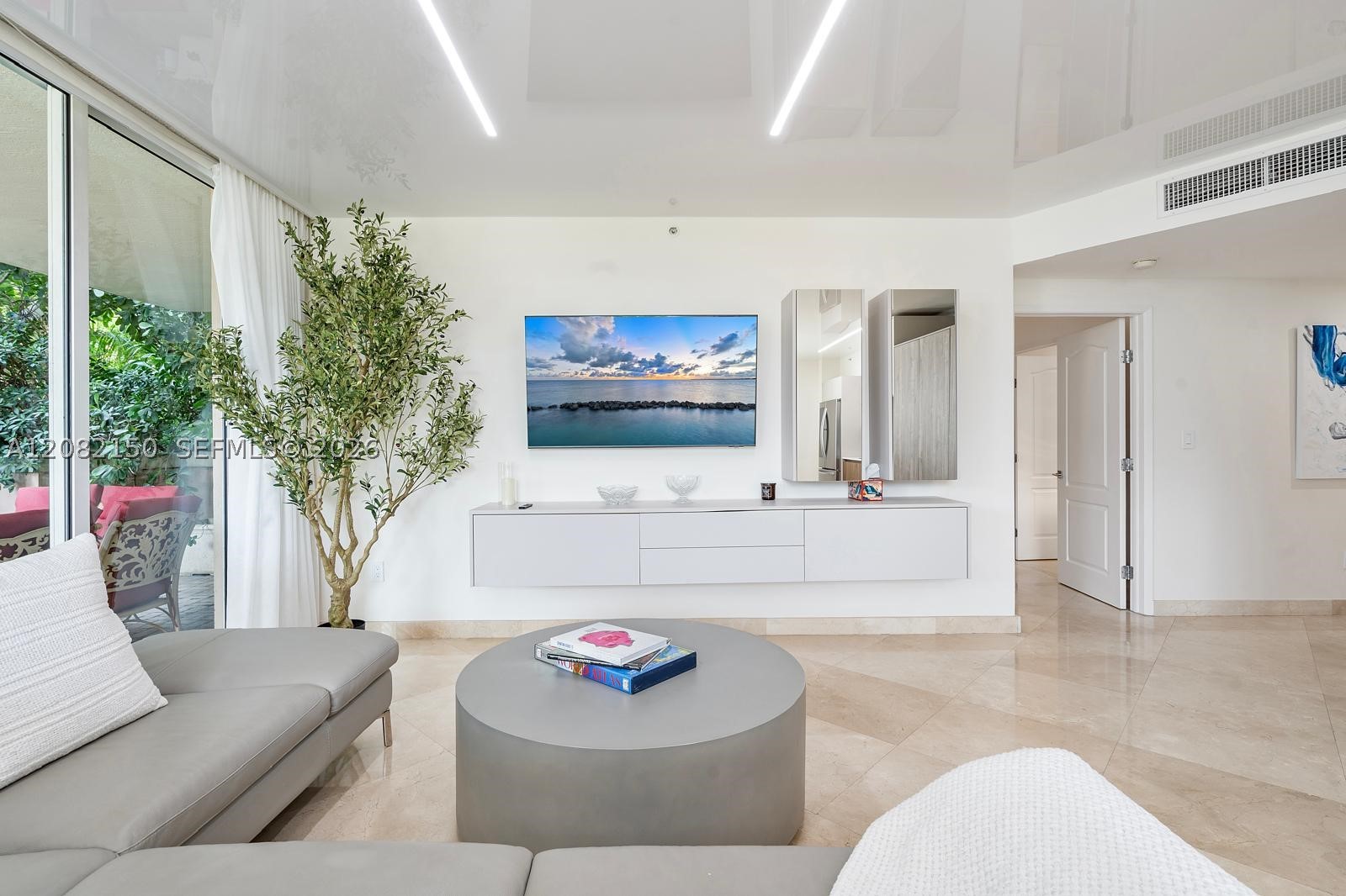 17555 Atlantic Blvd #508 Sunny Isles Beach, FL 33160