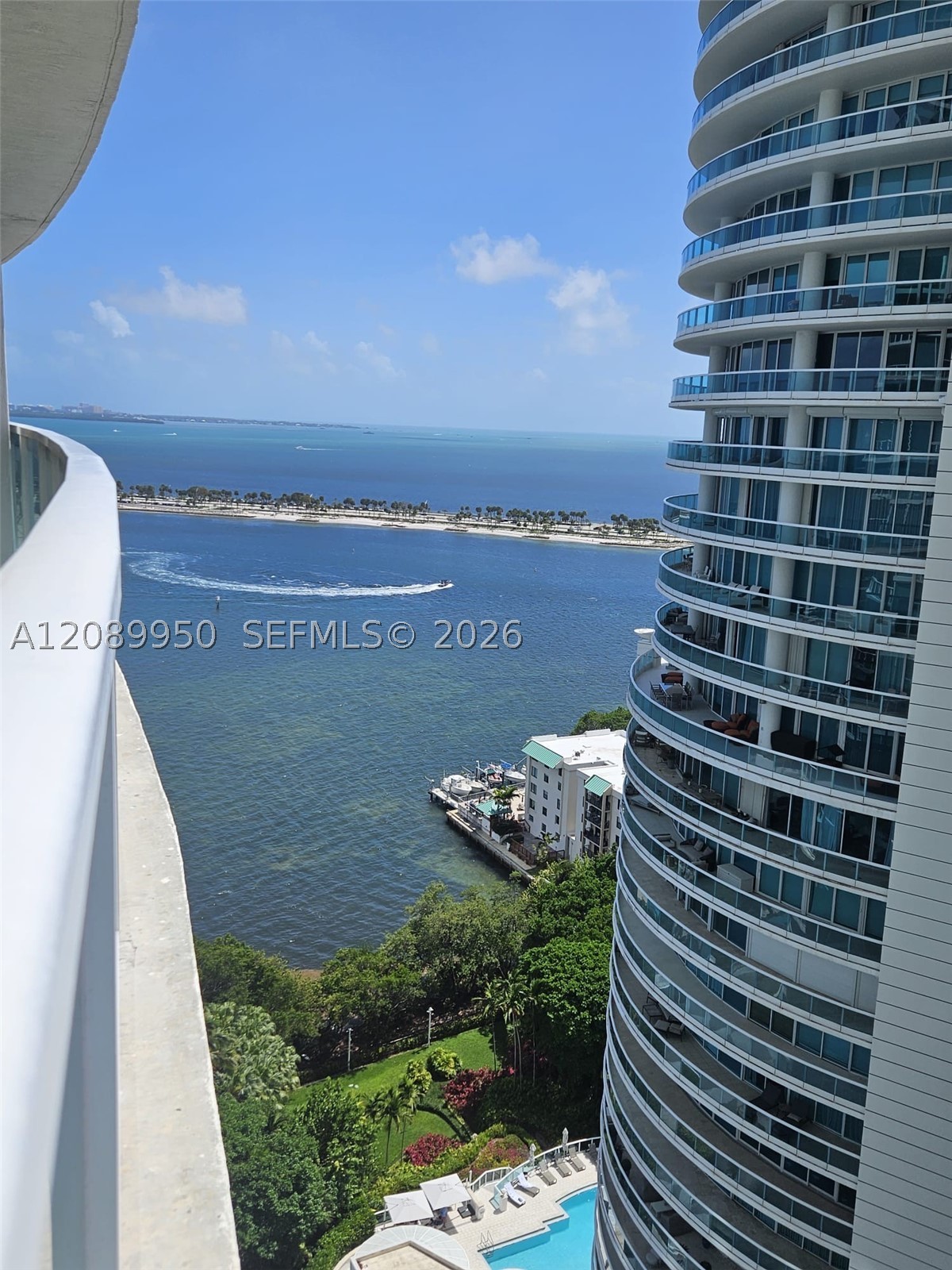 image Skyline on Brickell11