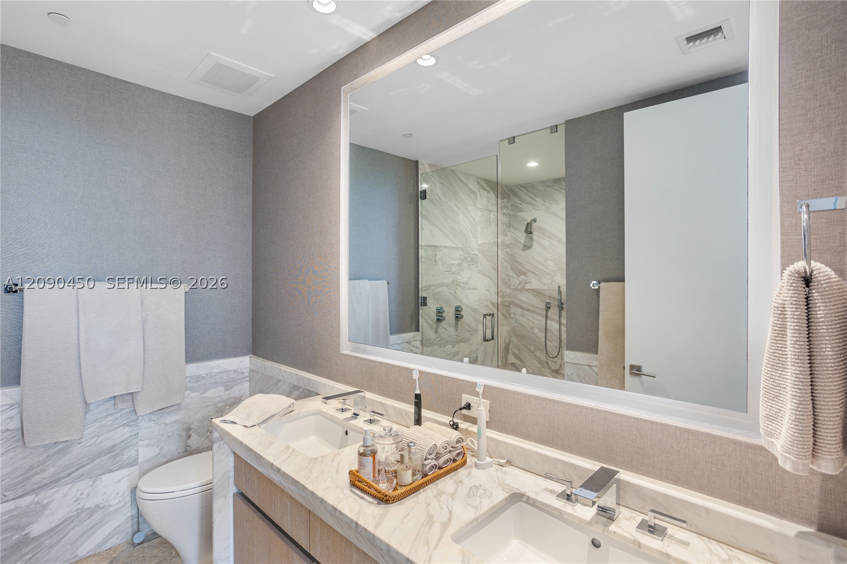 image Park Grove Club Residences10