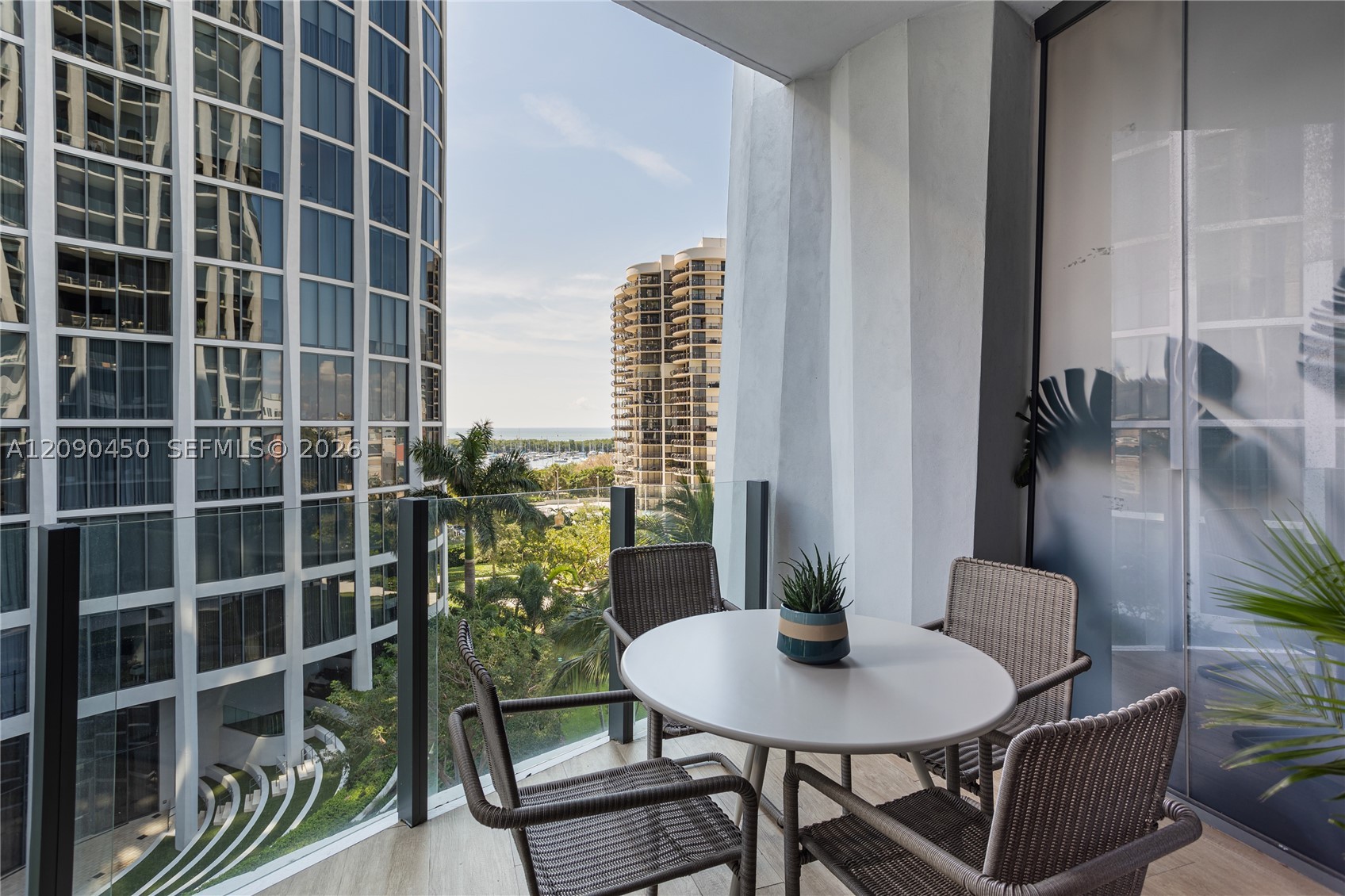 image Park Grove Club Residences6