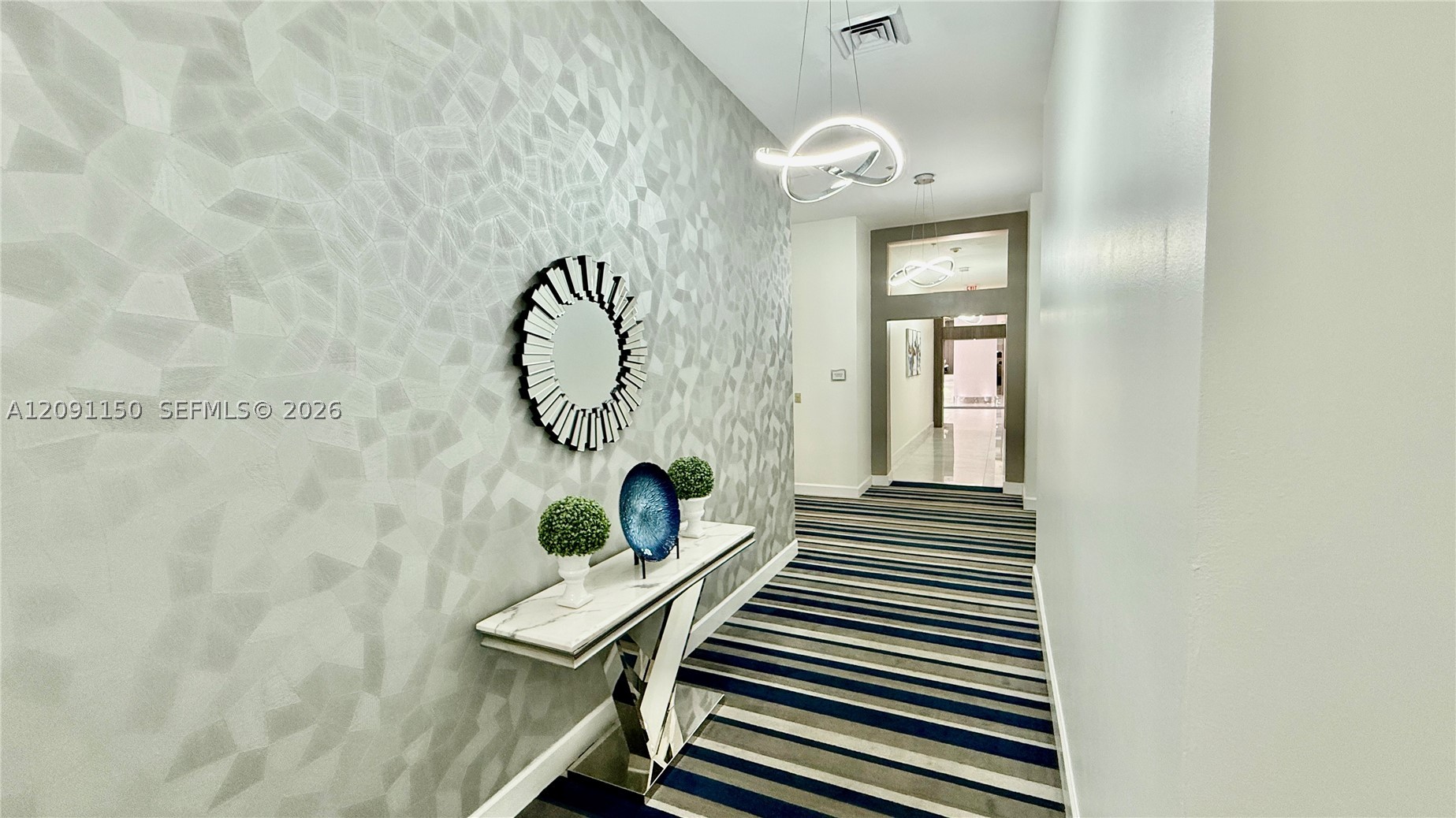 image The Venture at Aventura10