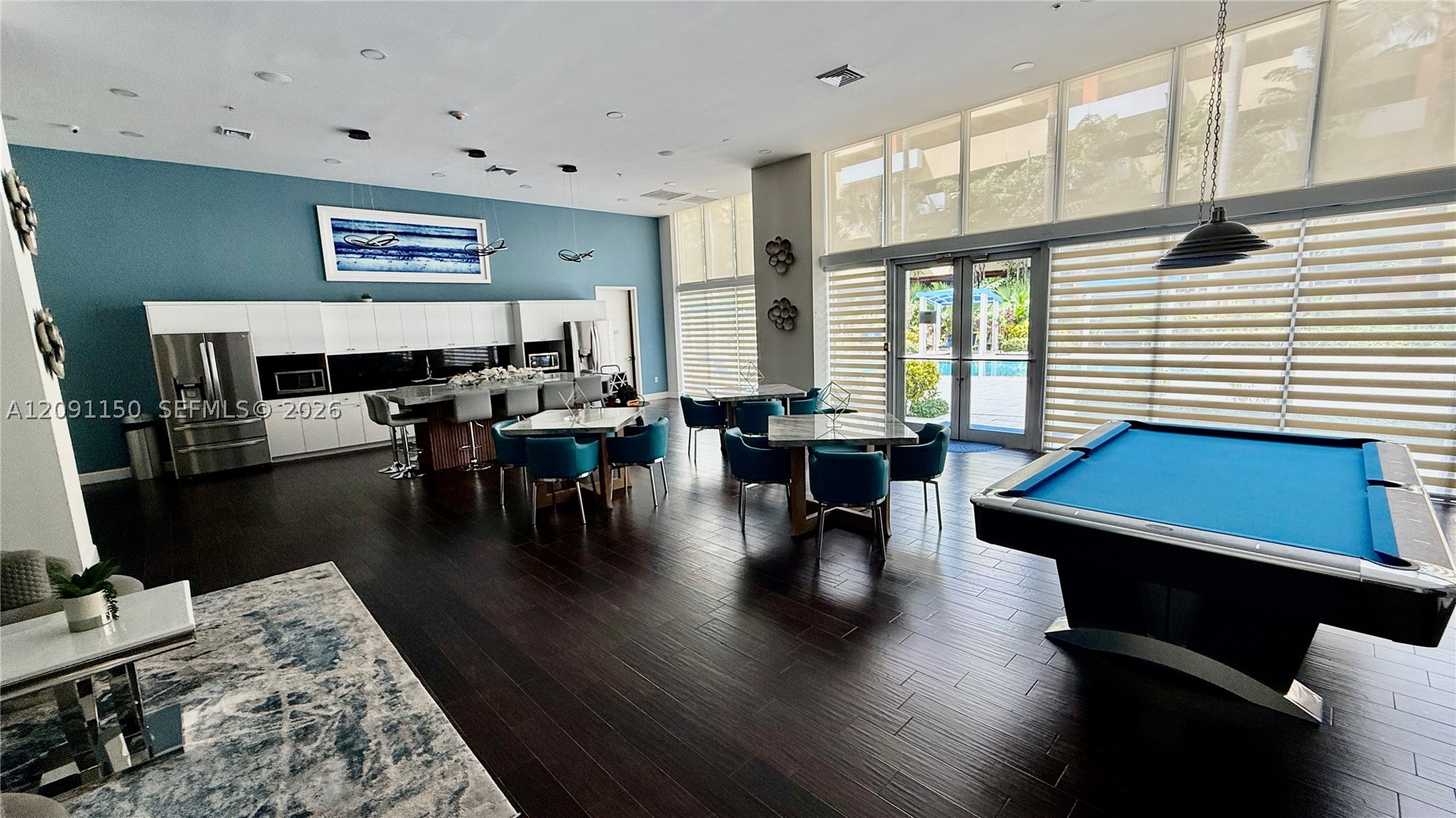 image The Venture at Aventura13