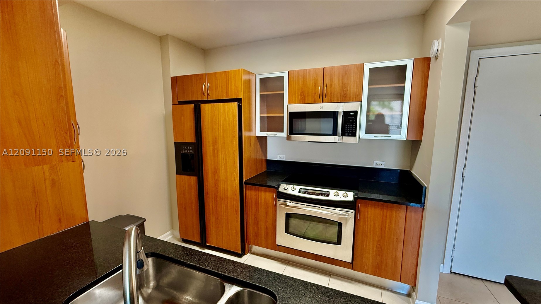 image The Venture at Aventura23