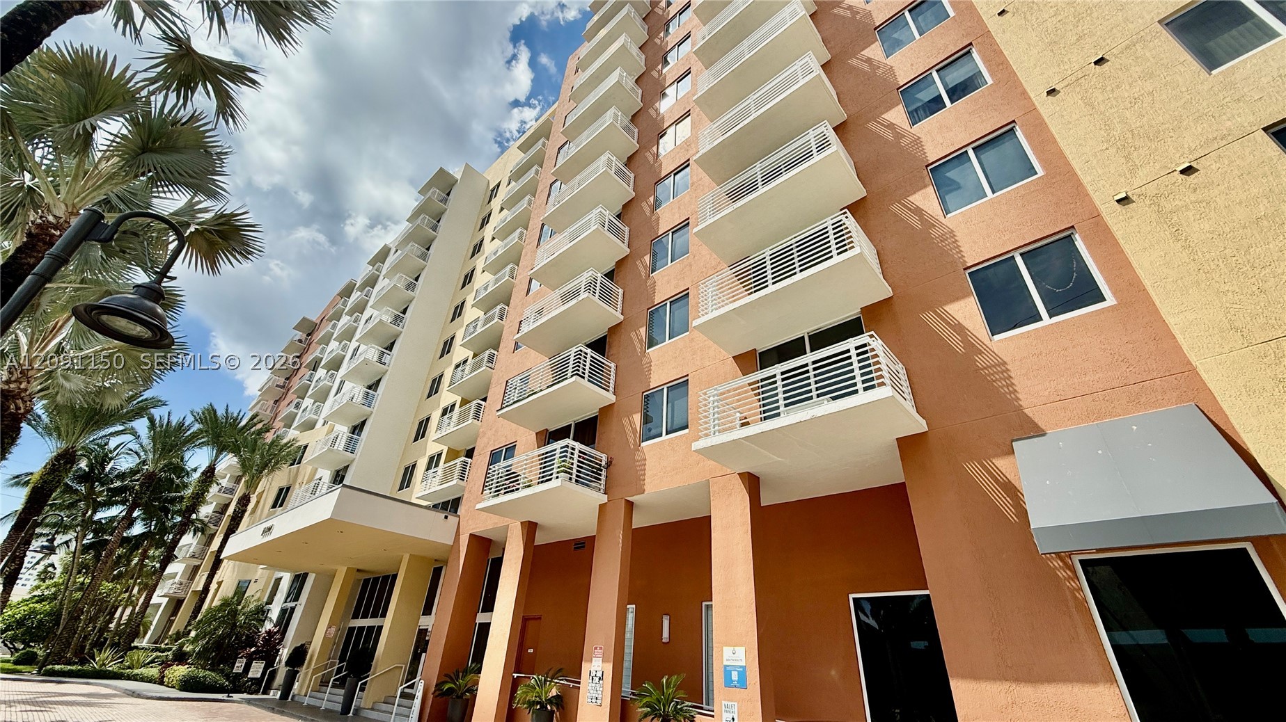 image The Venture at Aventura48
