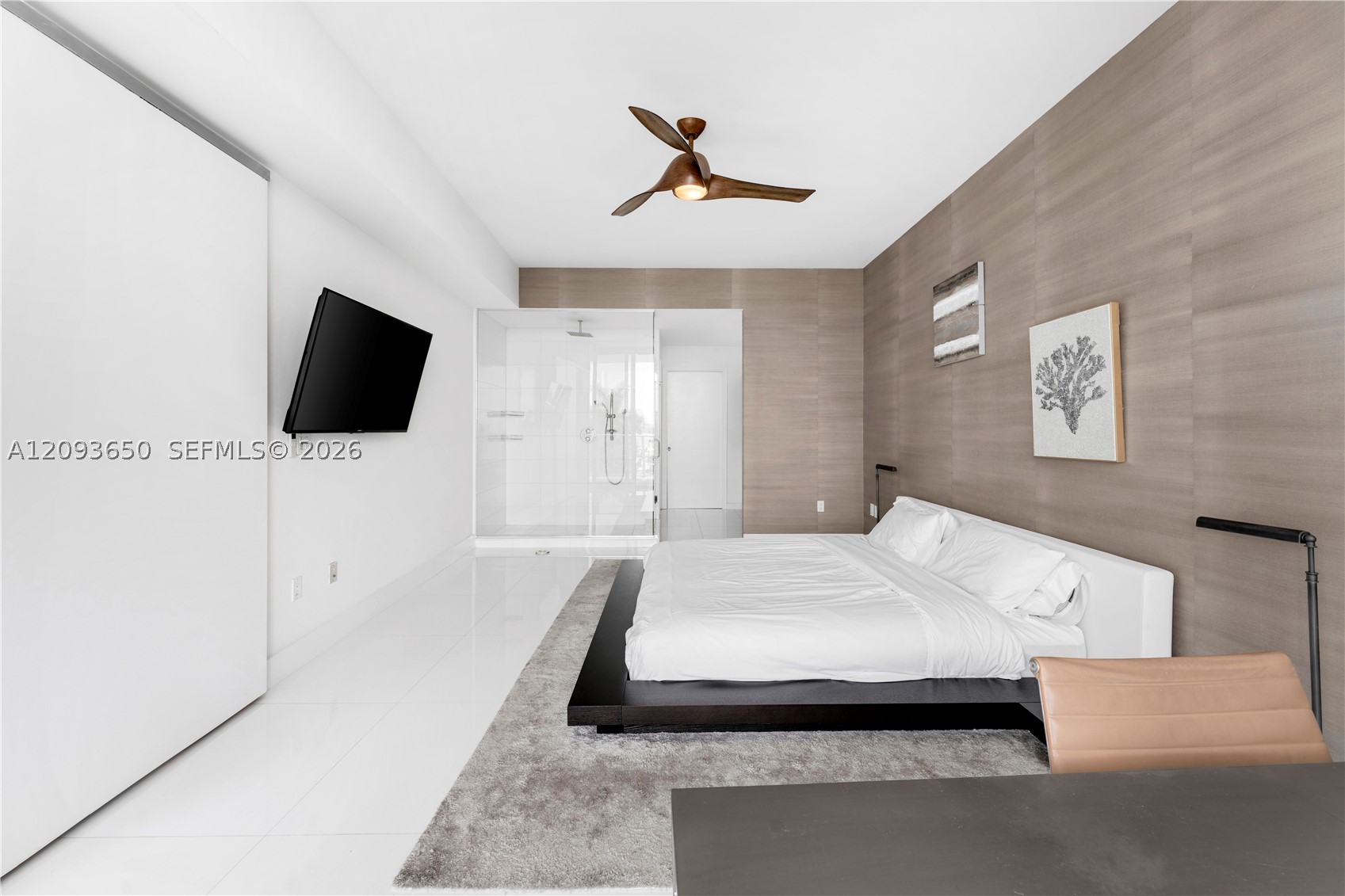 image Paramount Bay9