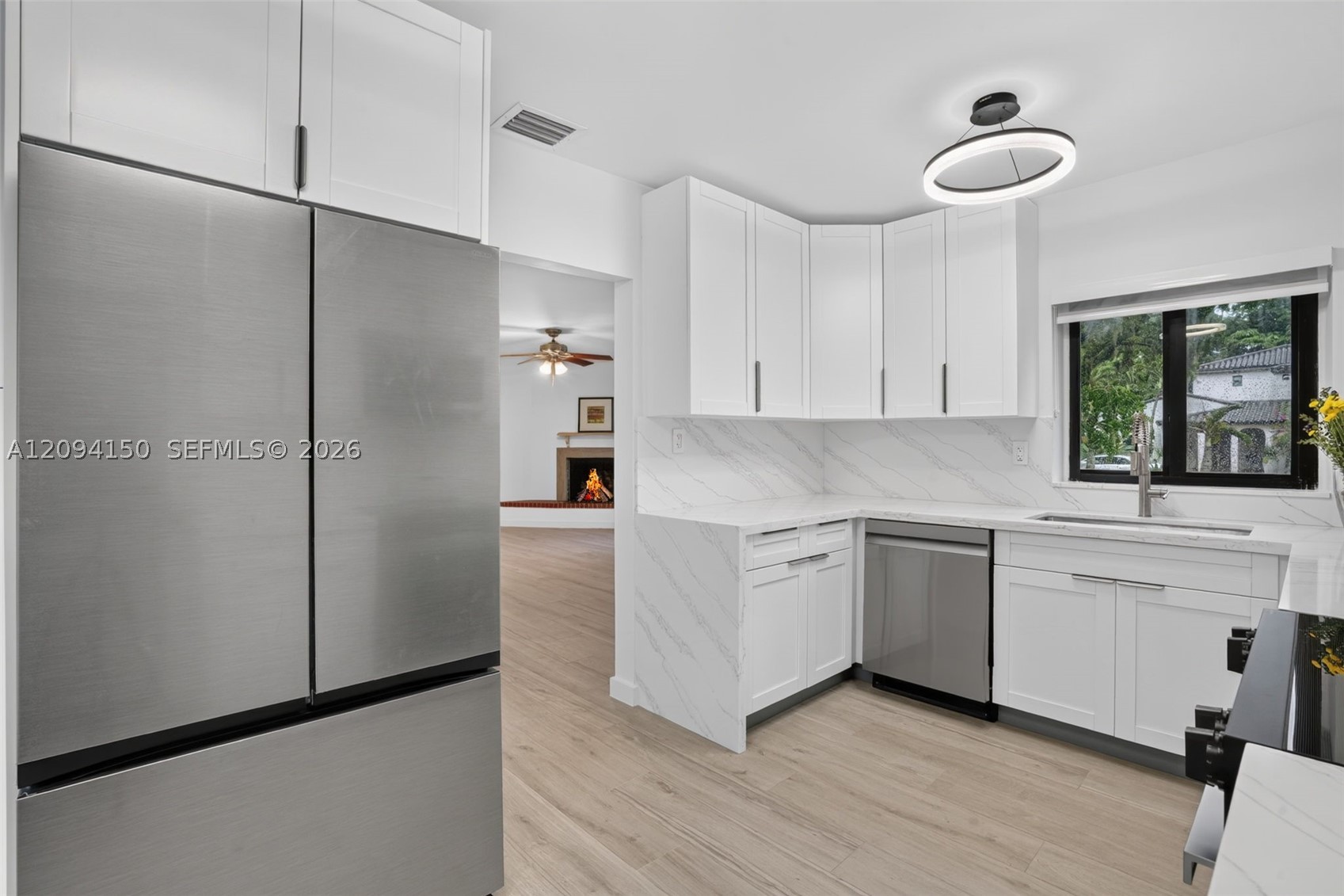 4547 SW 16th St Miami, FL 33134