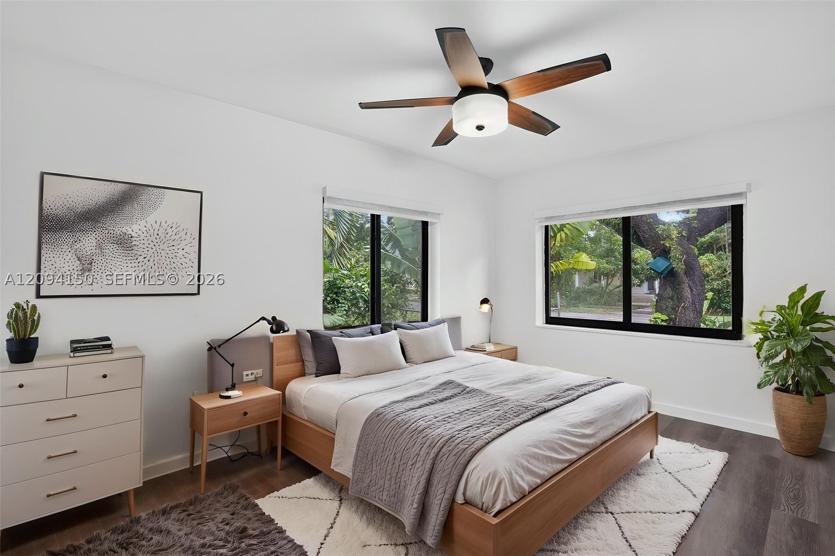 4547 SW 16th St Miami, FL 33134