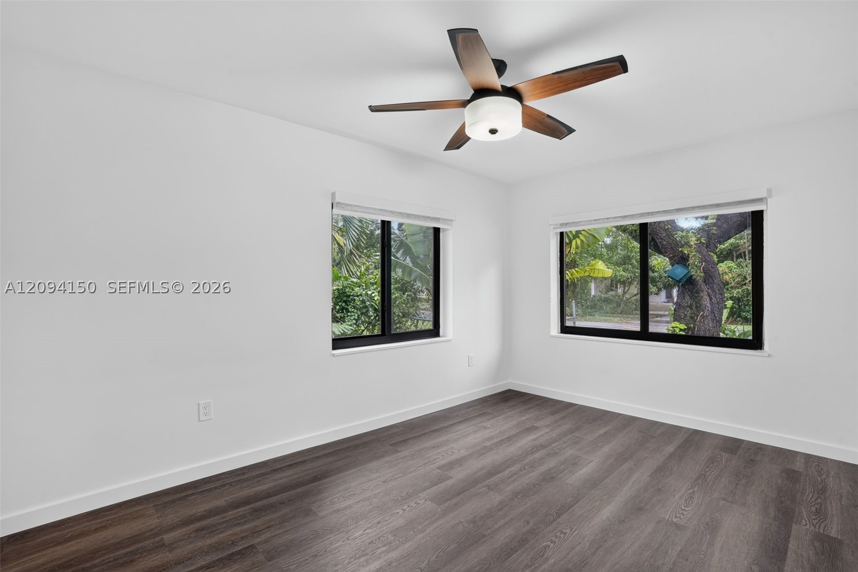 4547 SW 16th St Miami, FL 33134