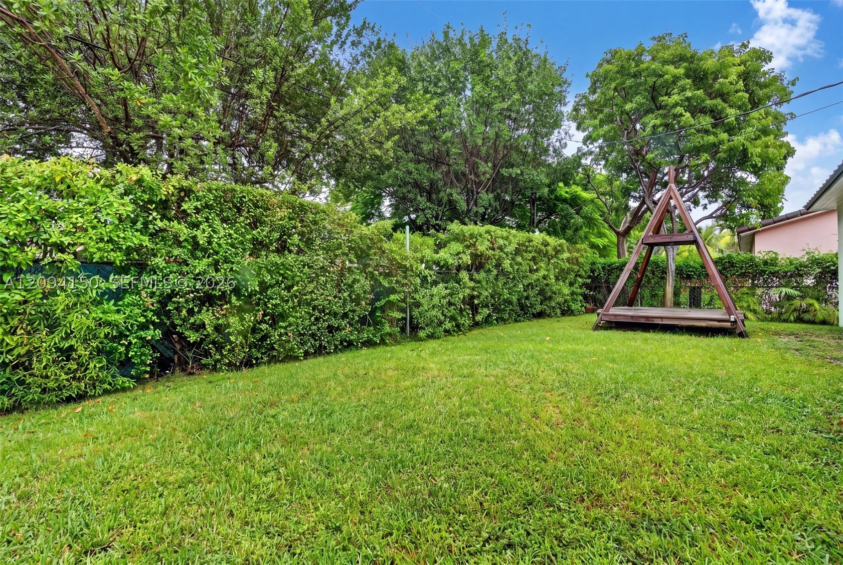 4547 SW 16th St Miami, FL 33134