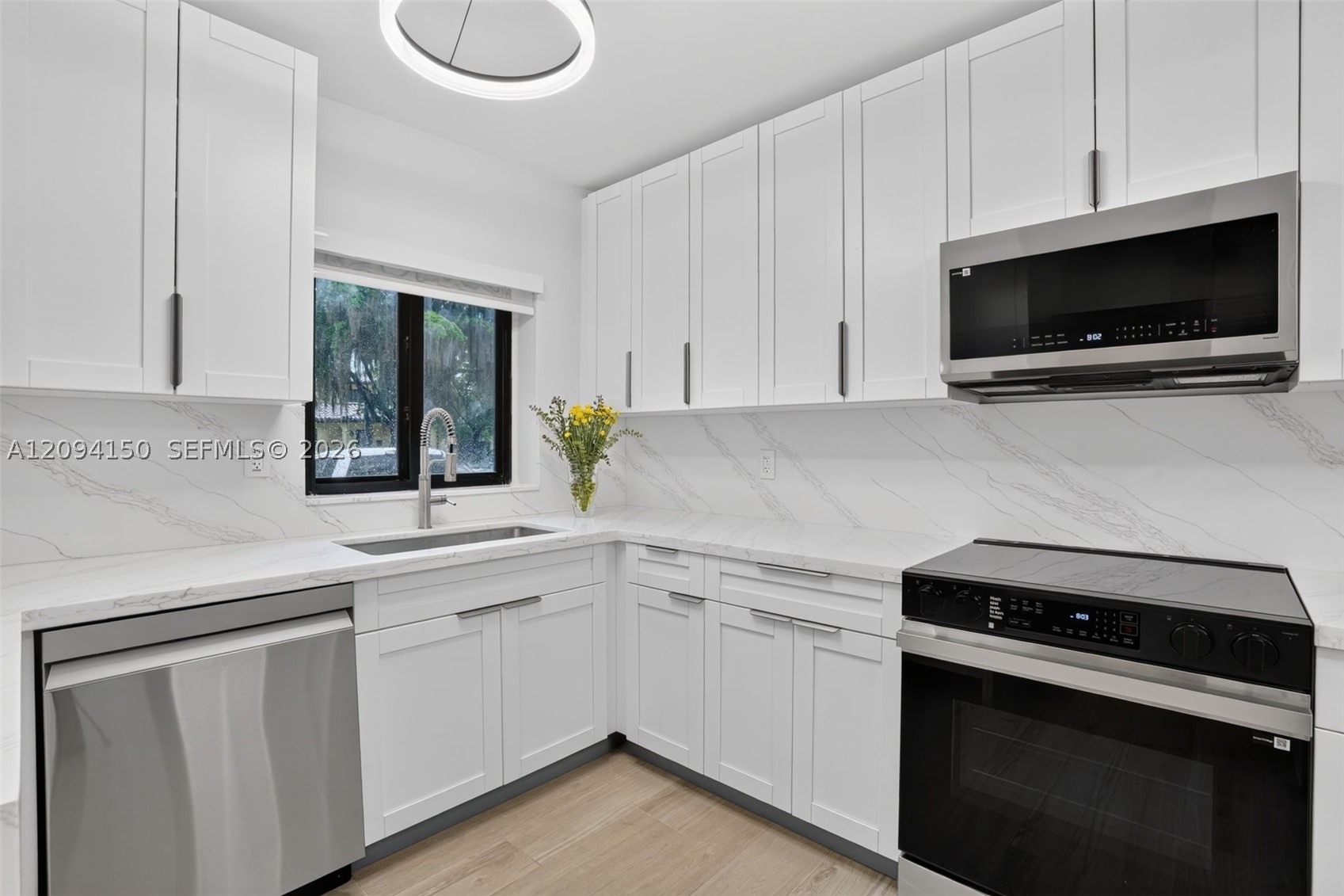 4547 SW 16th St Miami, FL 33134