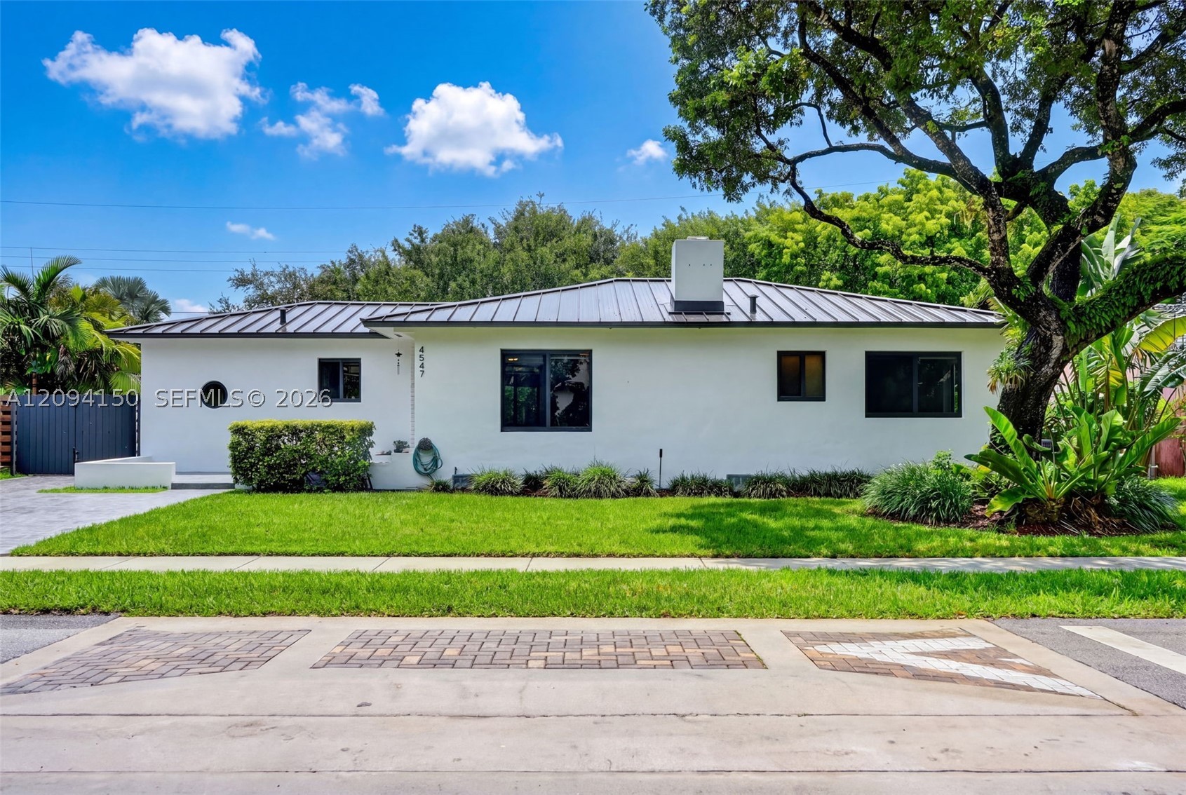 4547 SW 16th St Miami, FL 33134