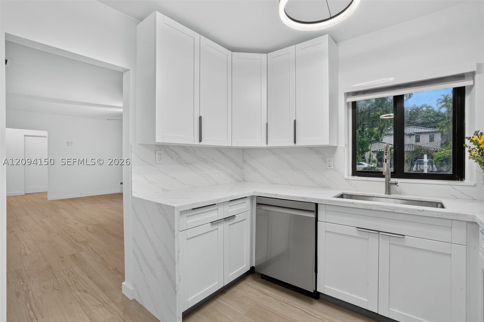 4547 SW 16th St Miami, FL 33134