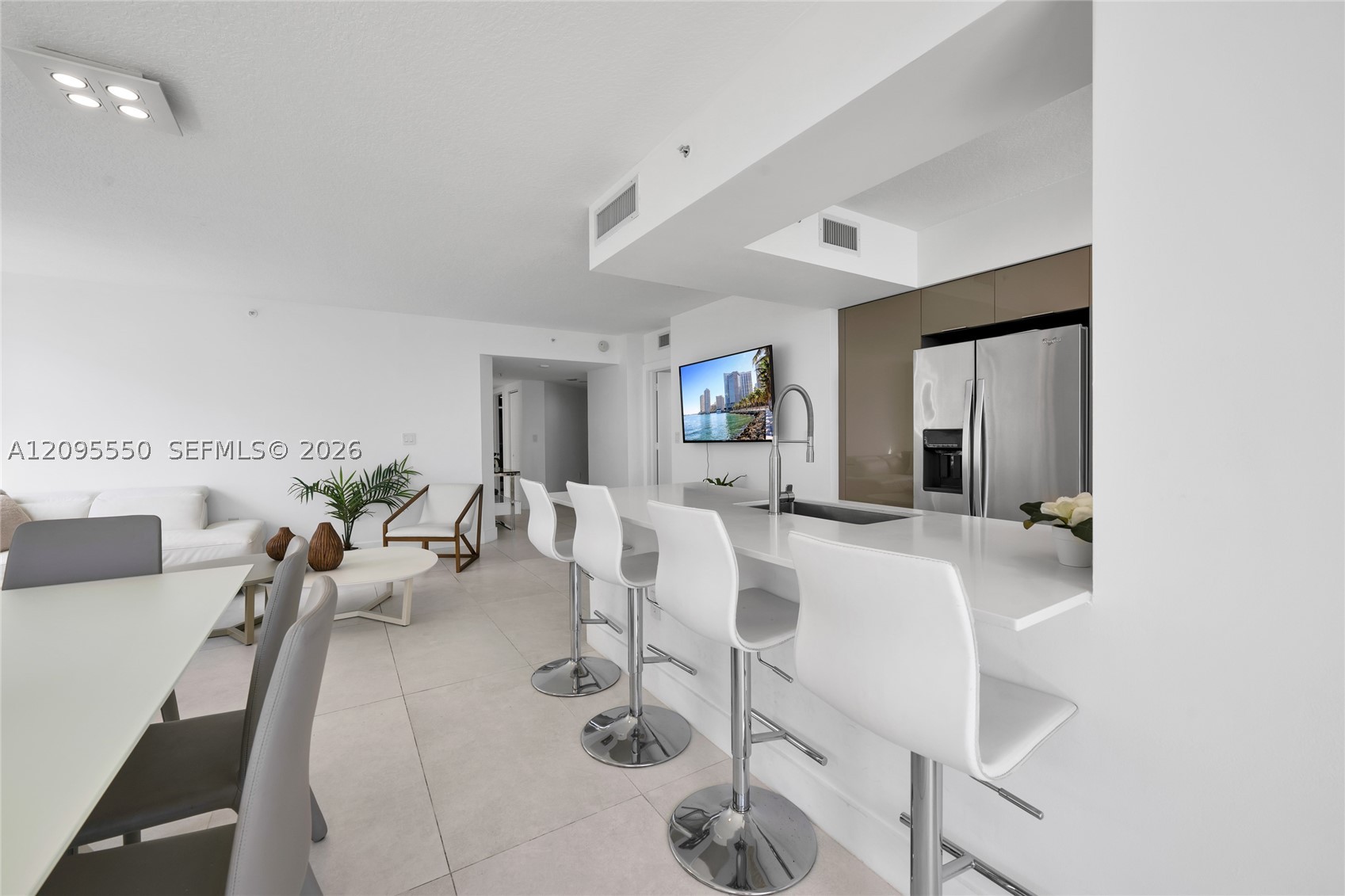 image 2080 Ocean Drive10