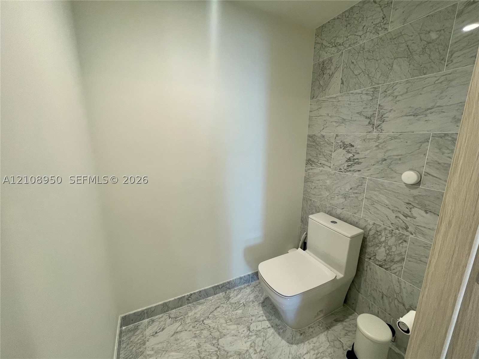 1000 Brickell Plz #4303 Miami, FL 33131