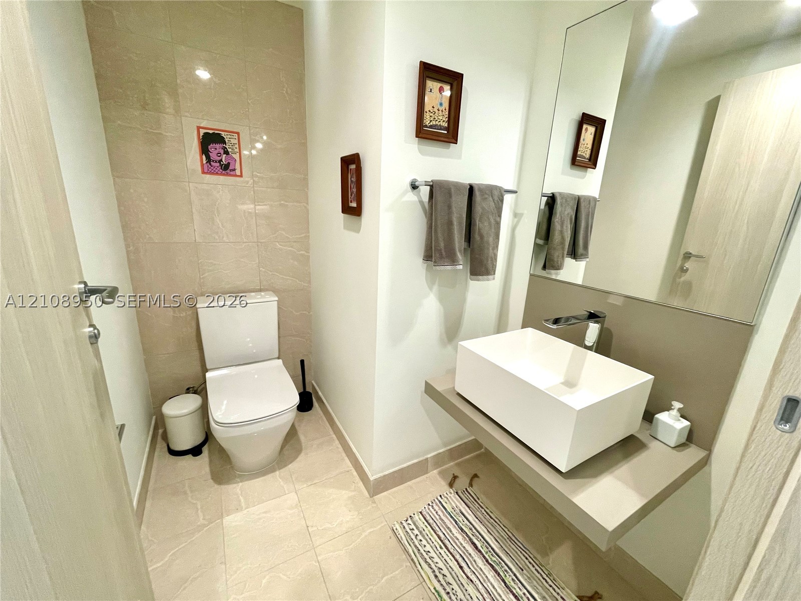1000 Brickell Plz #4303 Miami, FL 33131